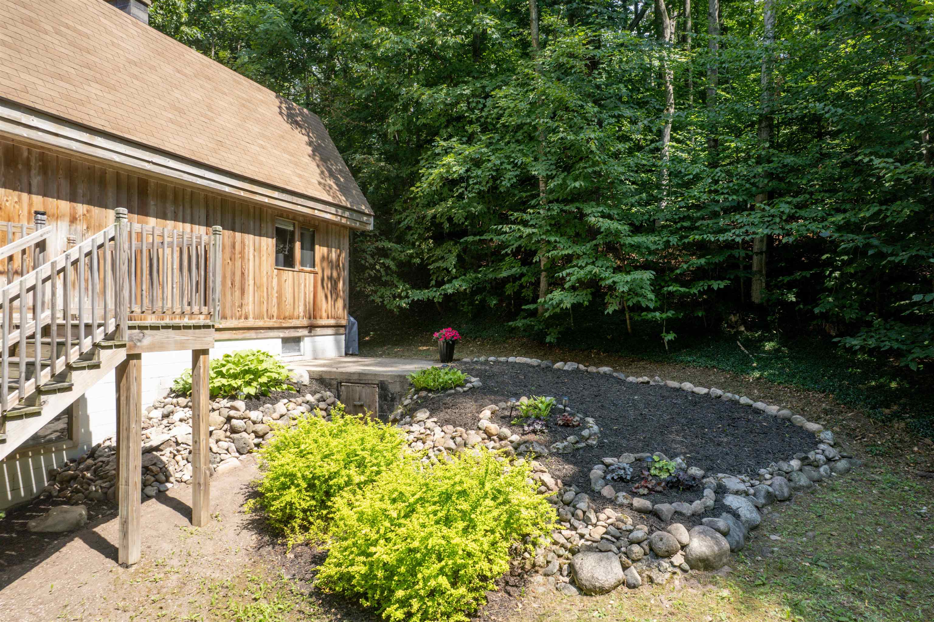 2481 S Schomberg Road Property Photo 10