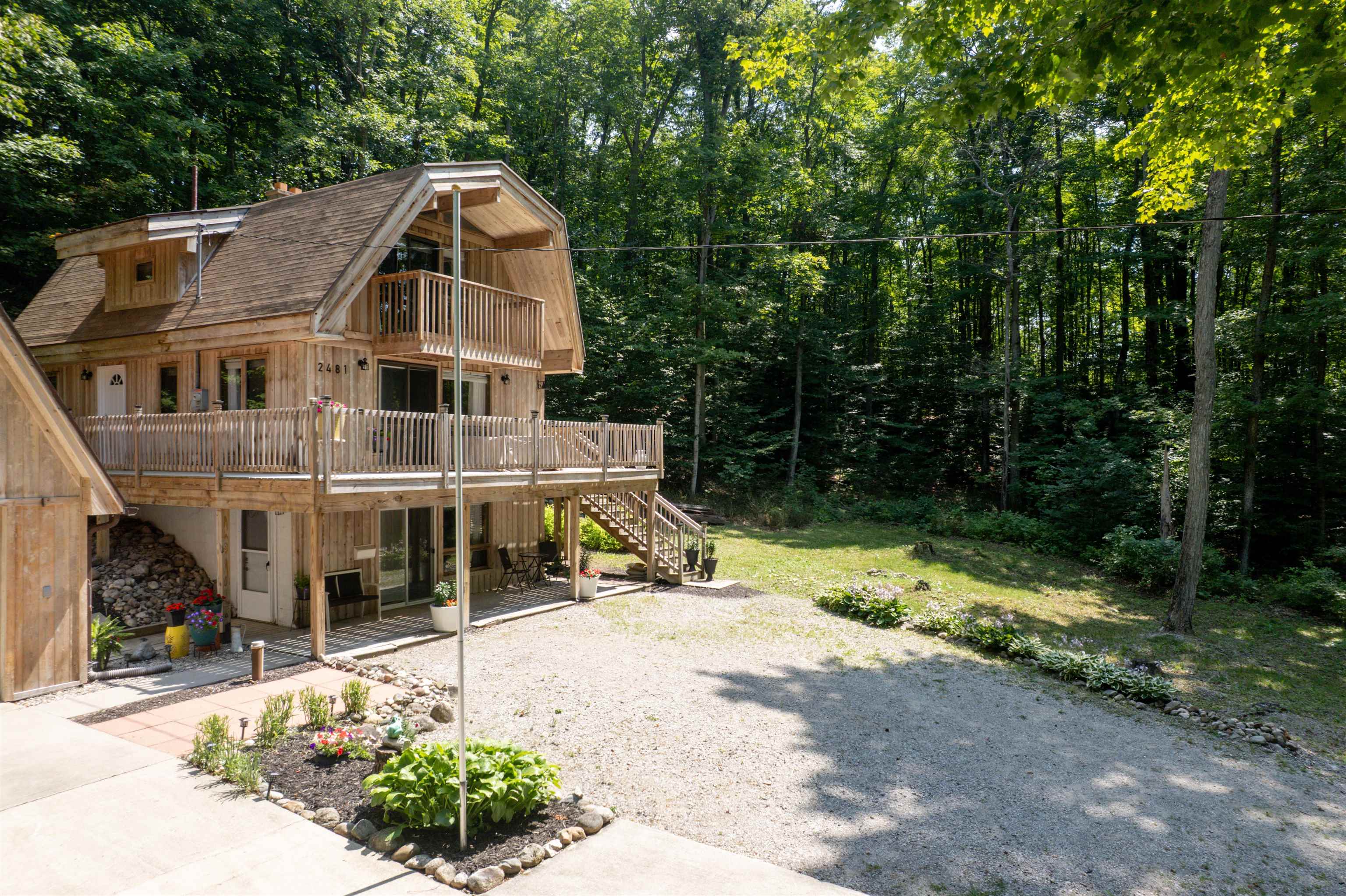 2481 S Schomberg Road Property Photo 14