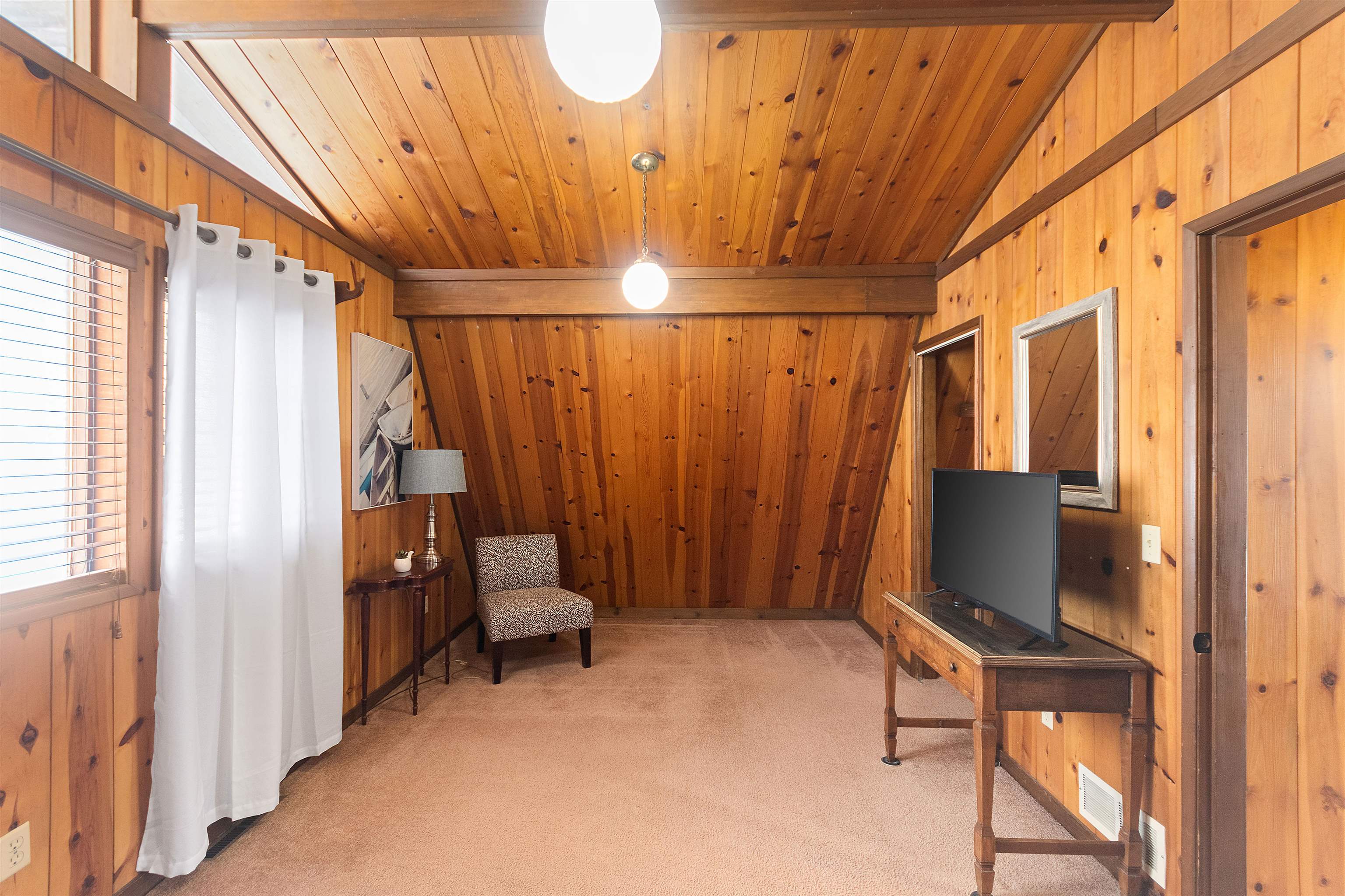 2481 S Schomberg Road Property Photo 33