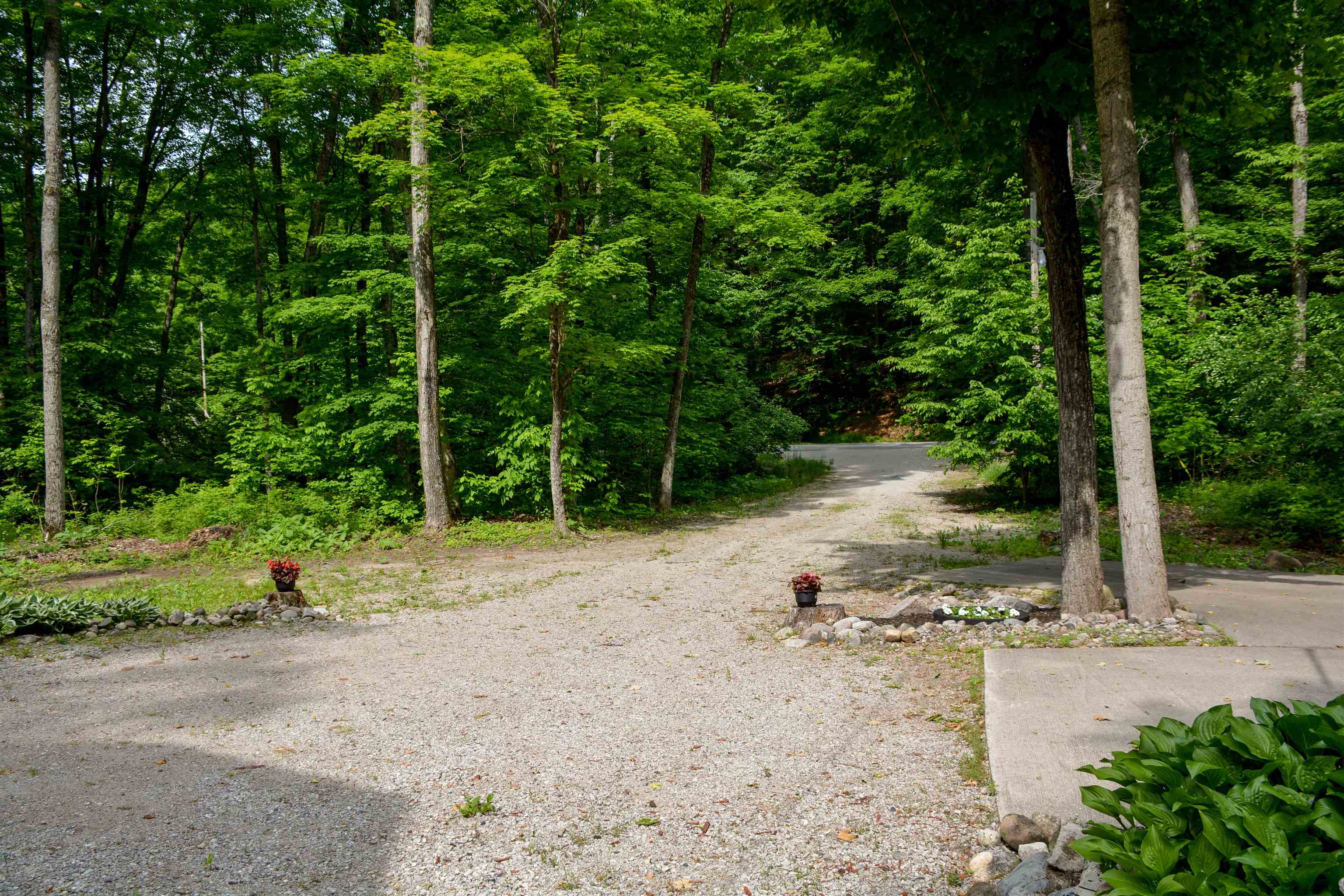 2481 S Schomberg Road Property Photo 39
