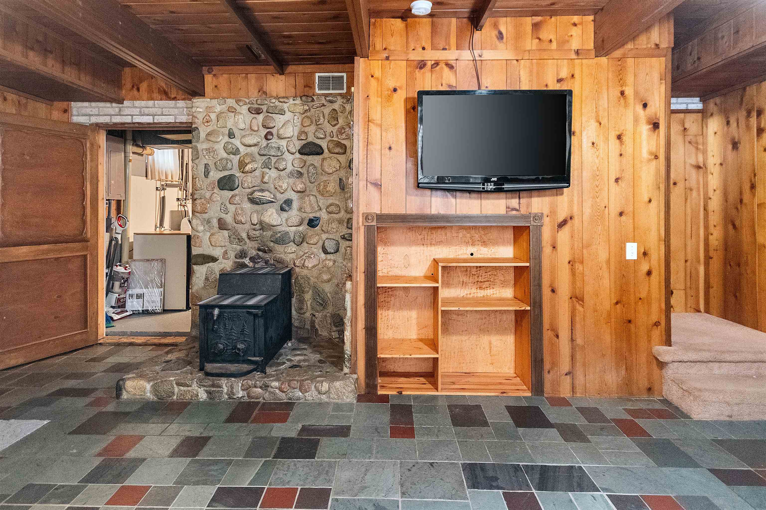 2481 S Schomberg Road Property Photo 40