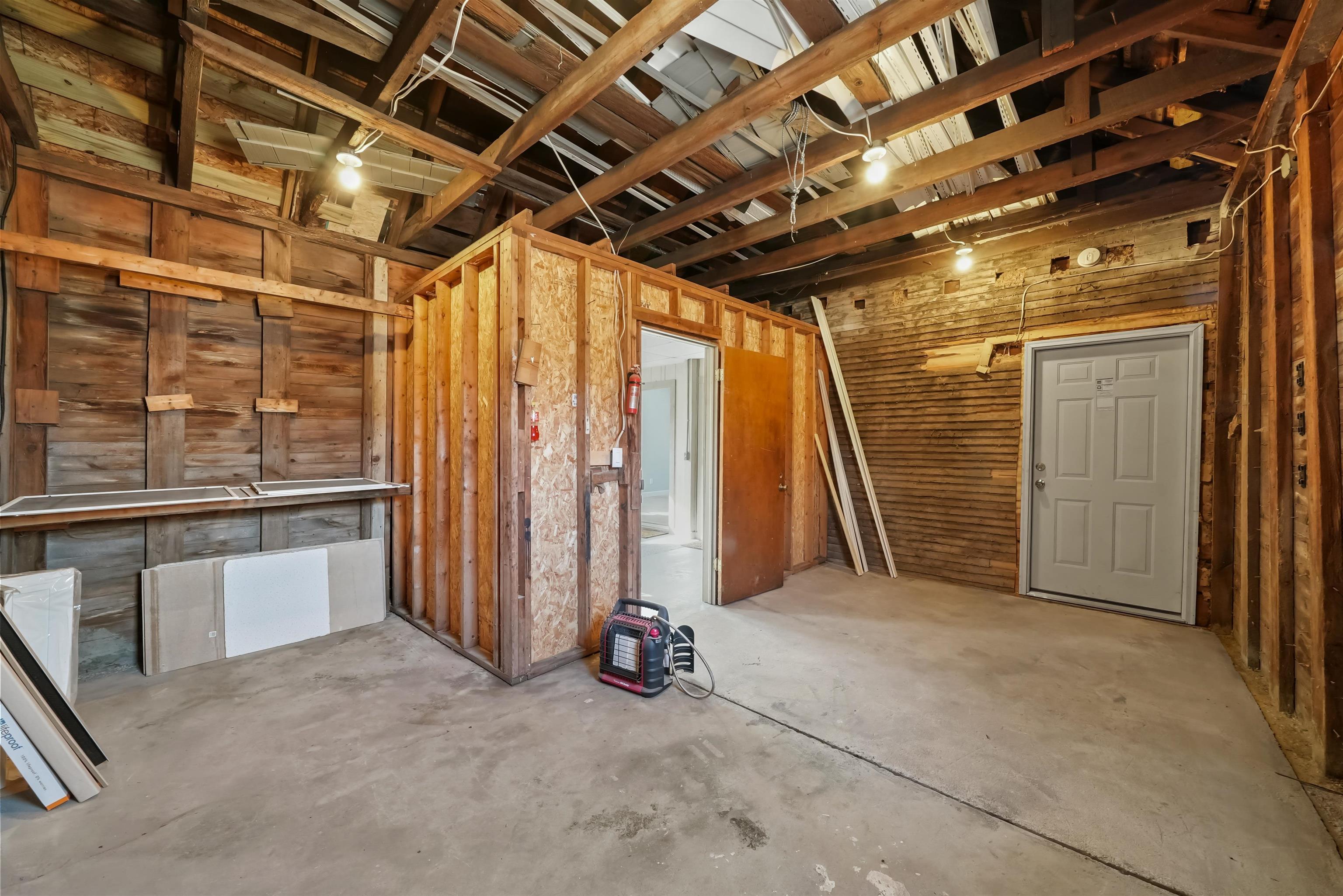 701 W Main Street Property Photo 49