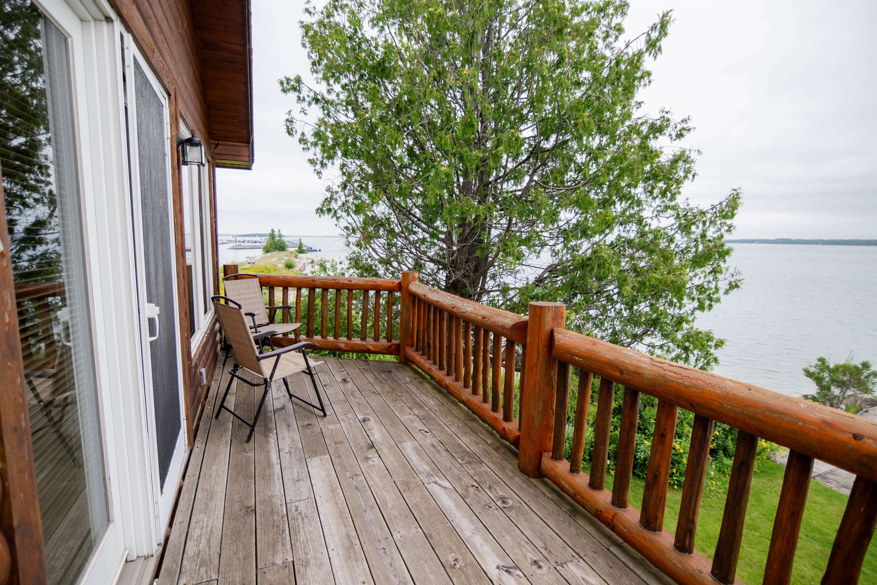 148 N Huron Property Photo 4