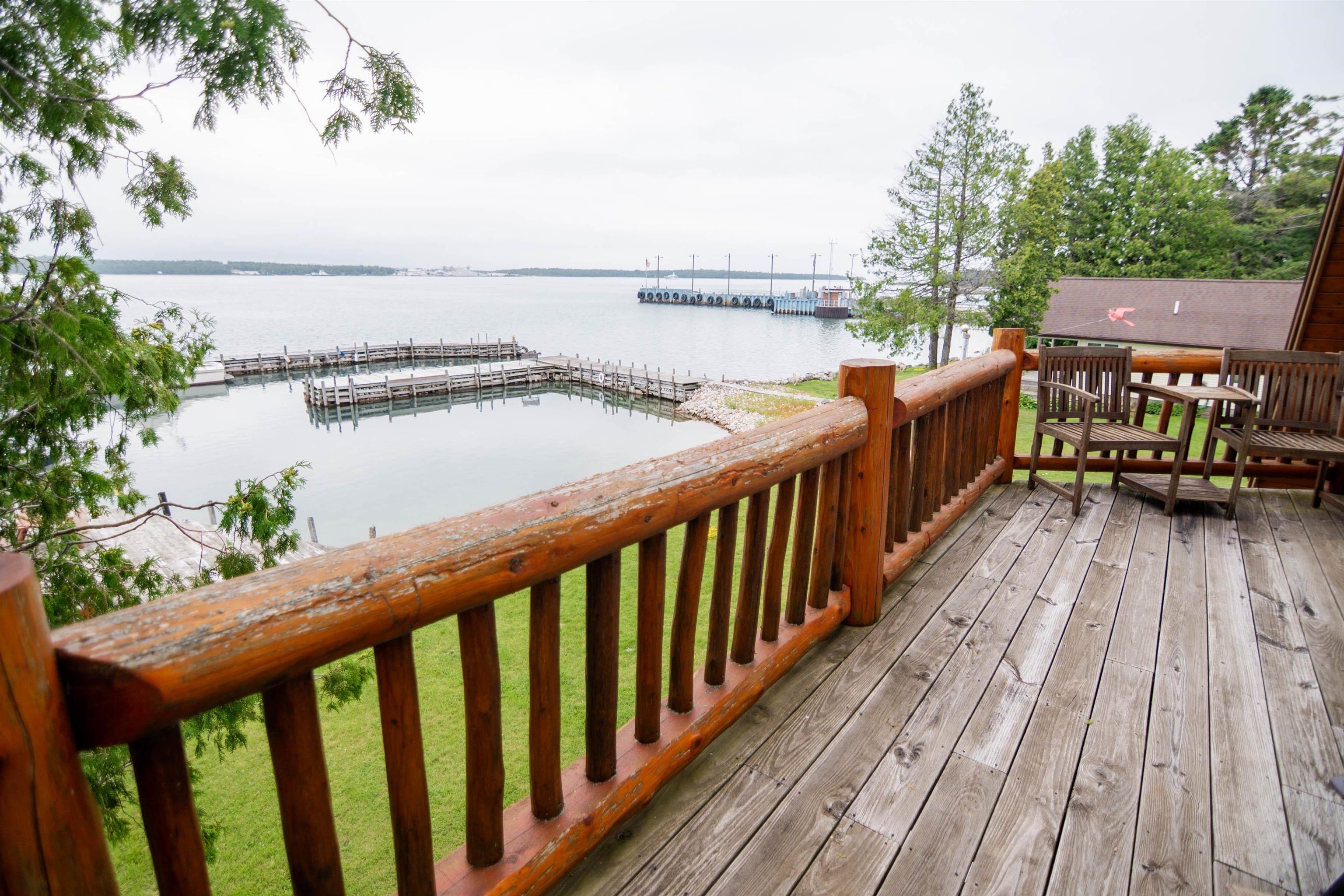 148 N Huron Property Photo 6