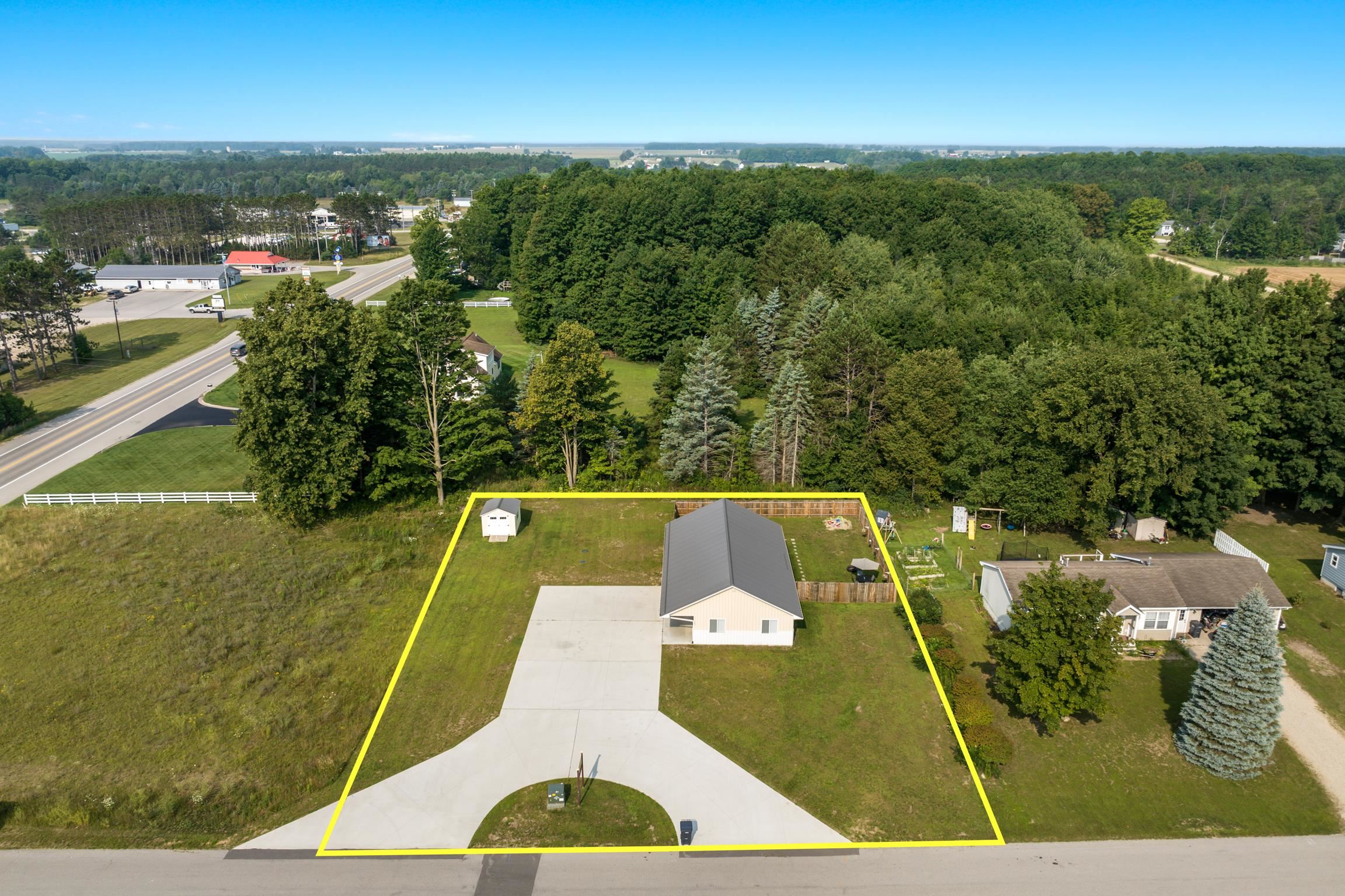 107 Purdy Drive Property Photo 1
