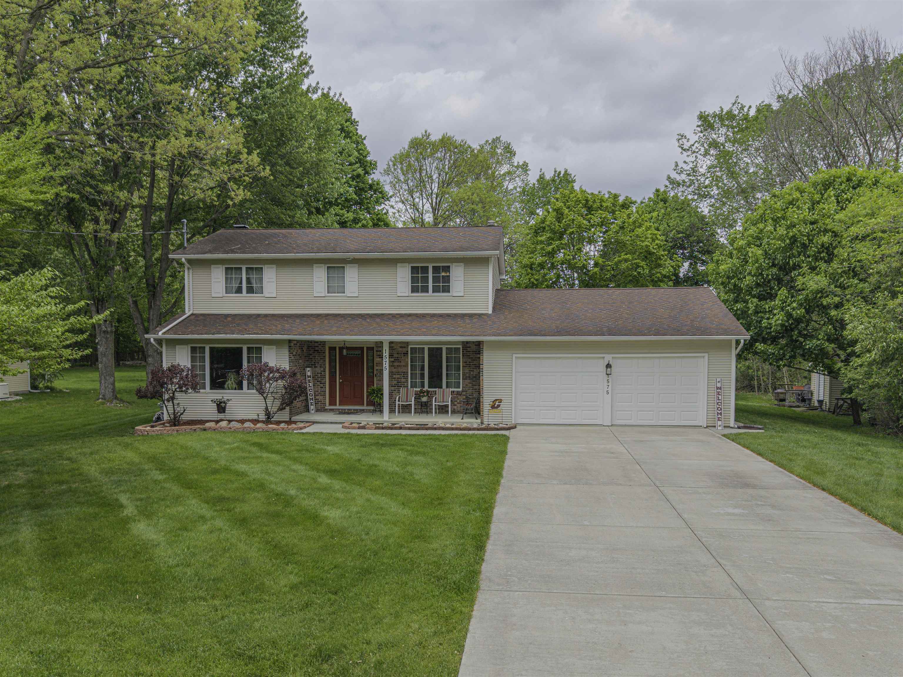 1575 Scully Road Property Photo 1