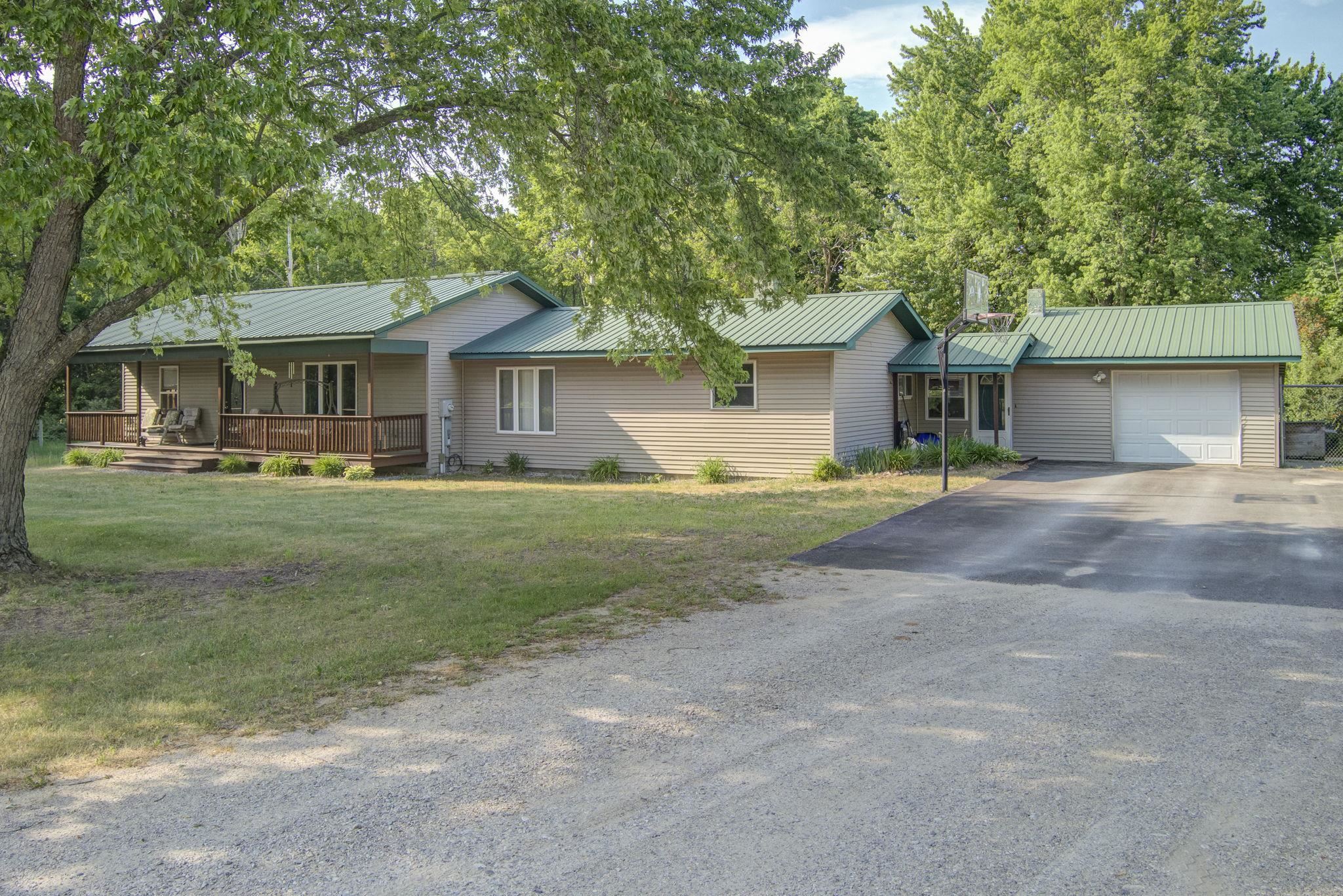 4793 E Duck Lake Road Property Photo 1