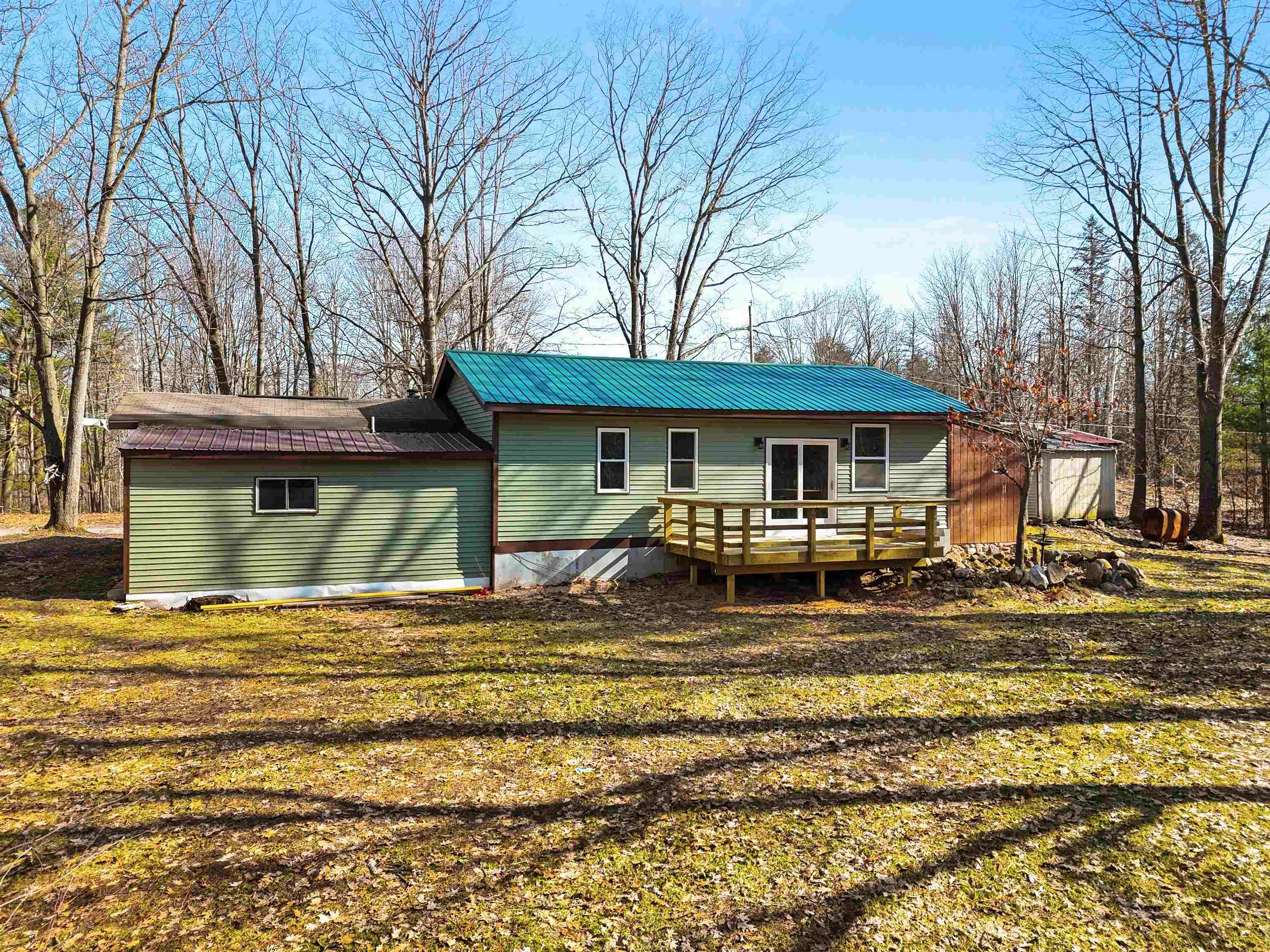 21187 Parkview Road Property Photo 1
