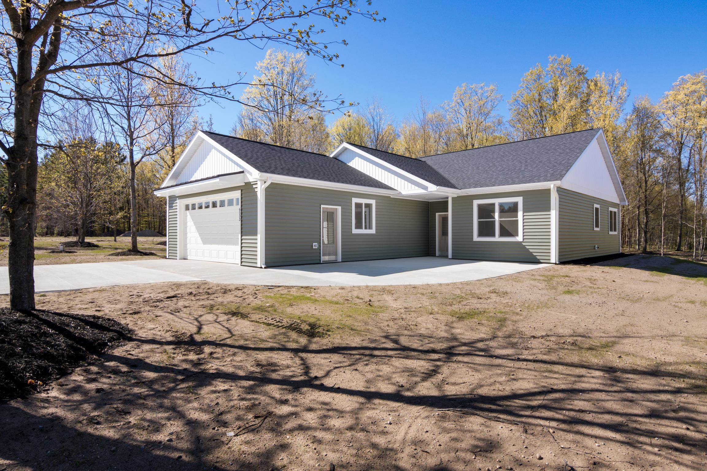 6533 Jeffrey Place Property Photo 1
