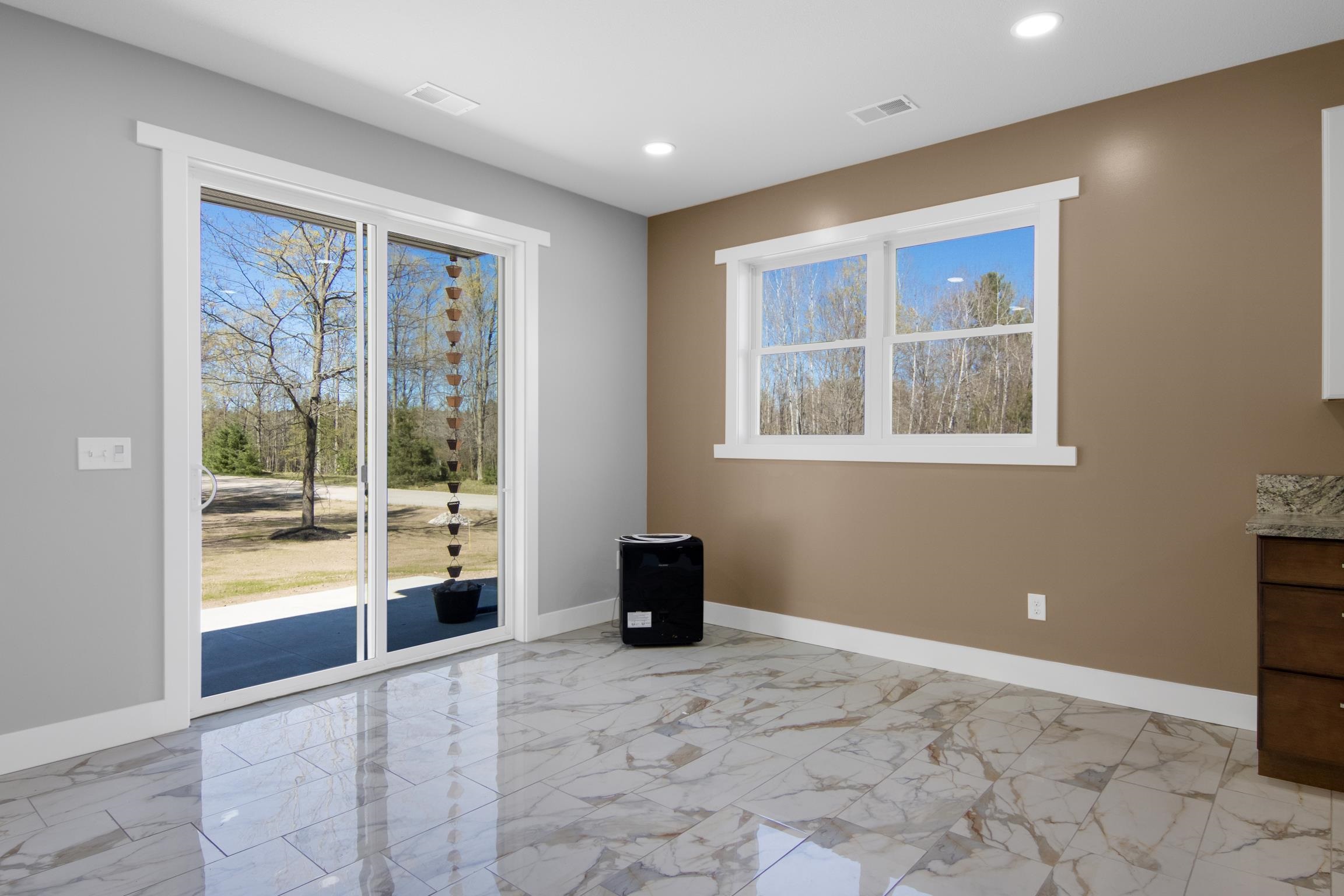 6533 Jeffrey Place Property Photo 8