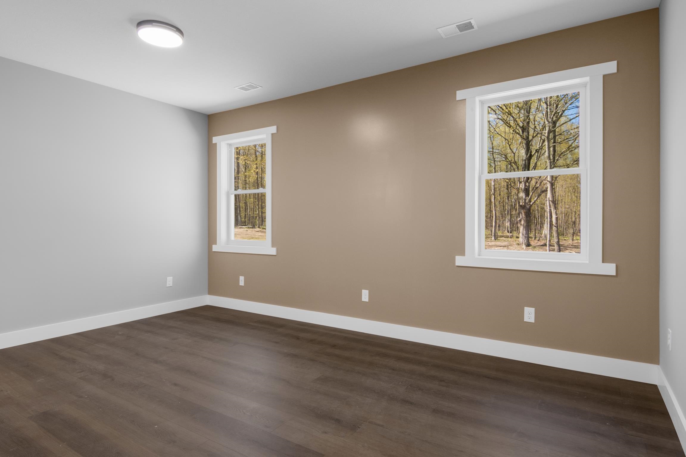6533 Jeffrey Place Property Photo 14