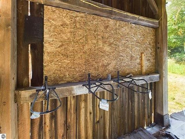 7699 Benzie Highway Property Photo 8