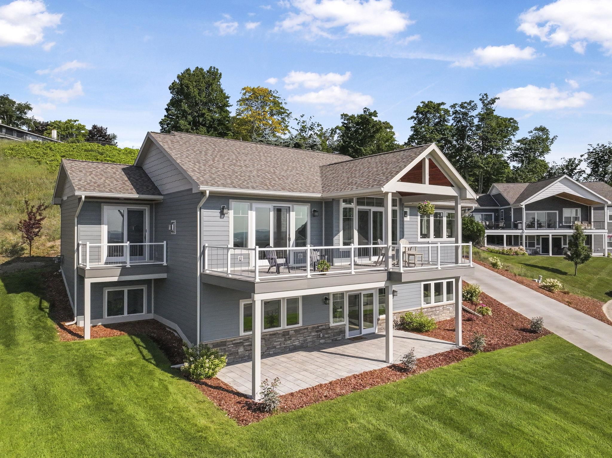 4239 Eagles View Property Photo 1