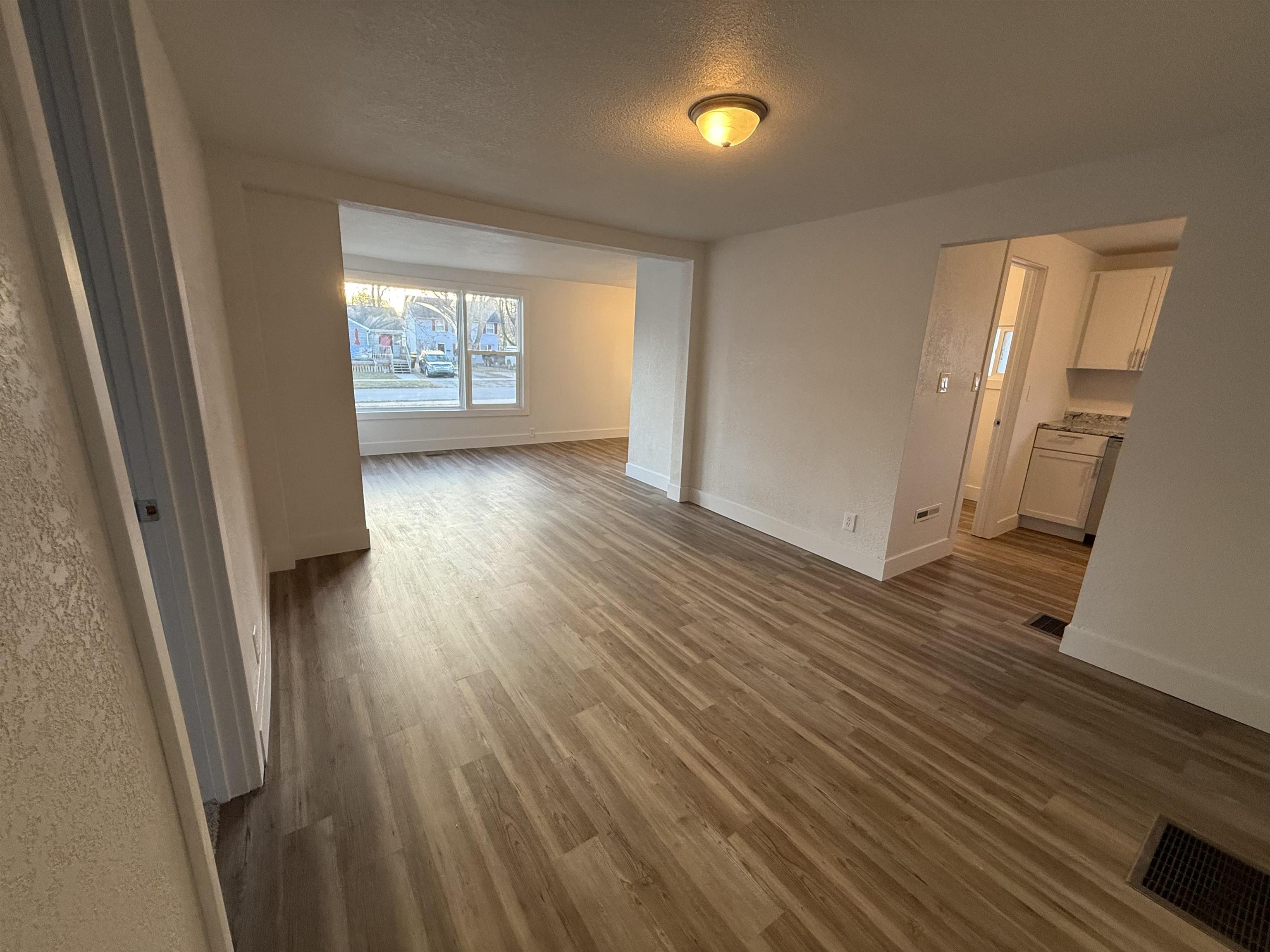1012 S Lansing Property Photo 14