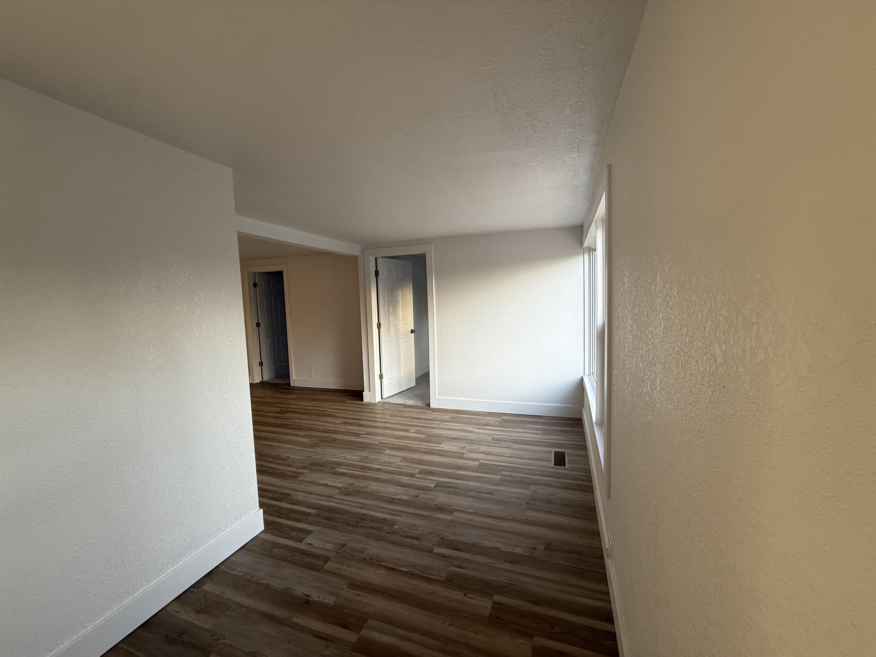 1012 S Lansing Property Photo 22