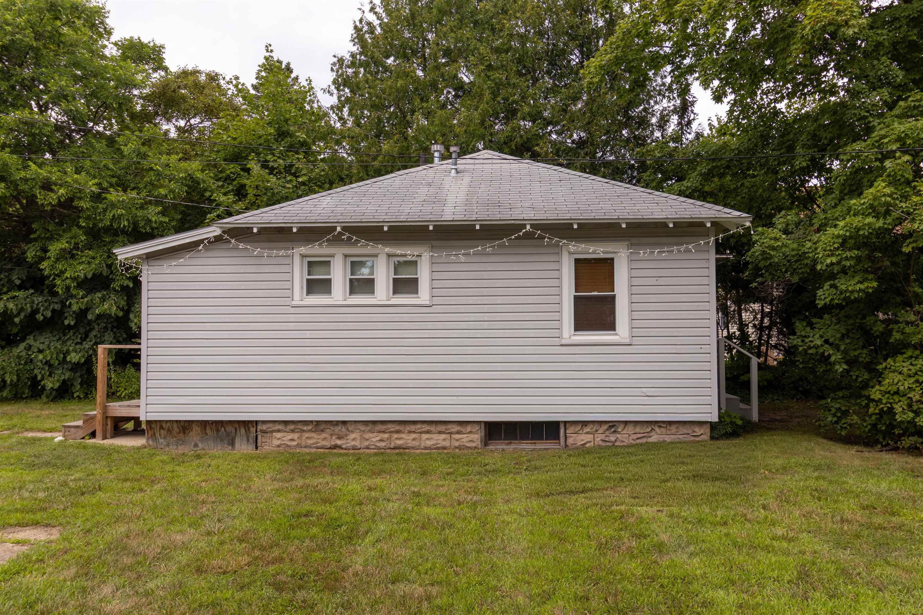 406 S Kinney Property Photo 5