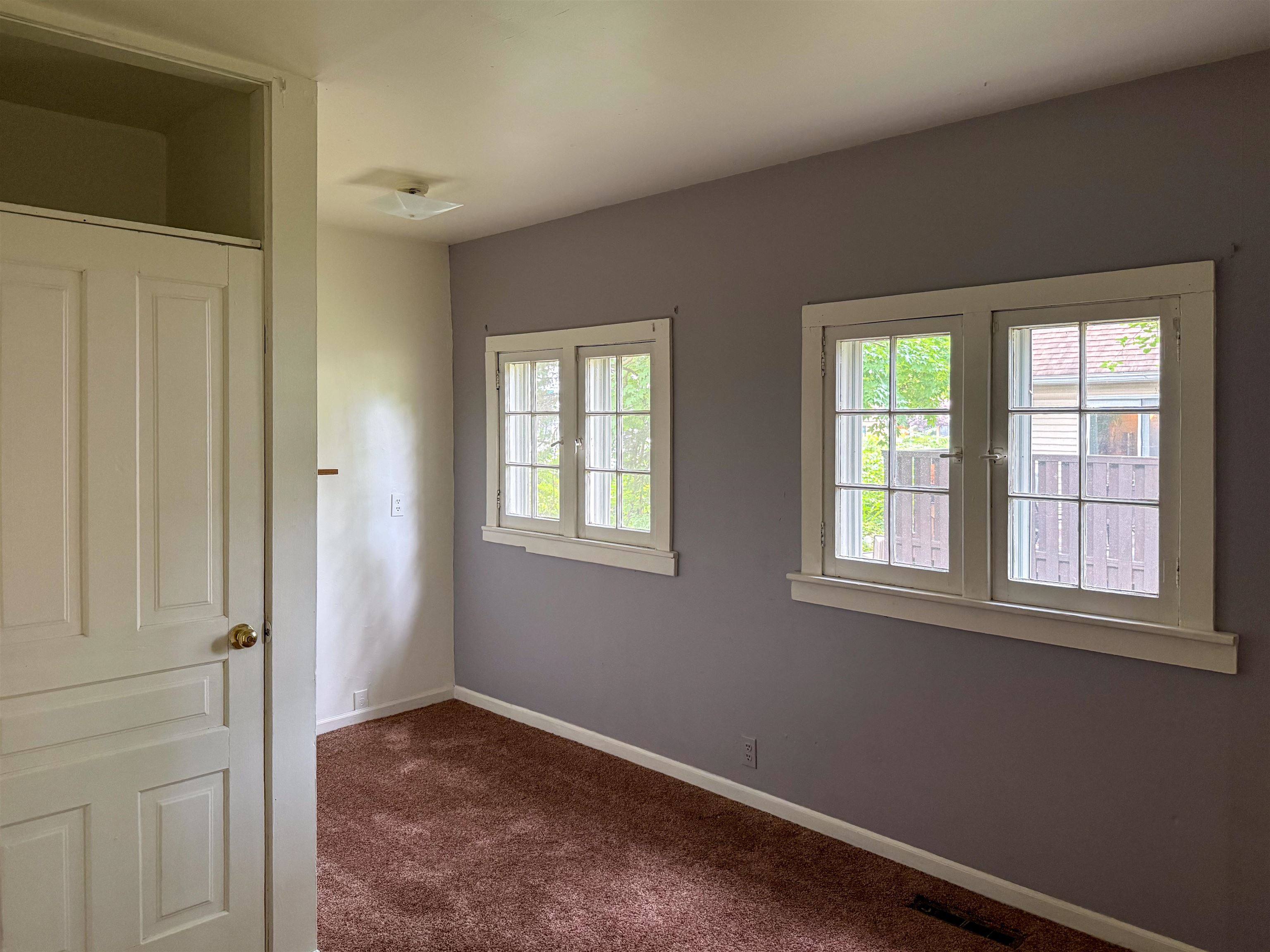 406 S Kinney Property Photo 14