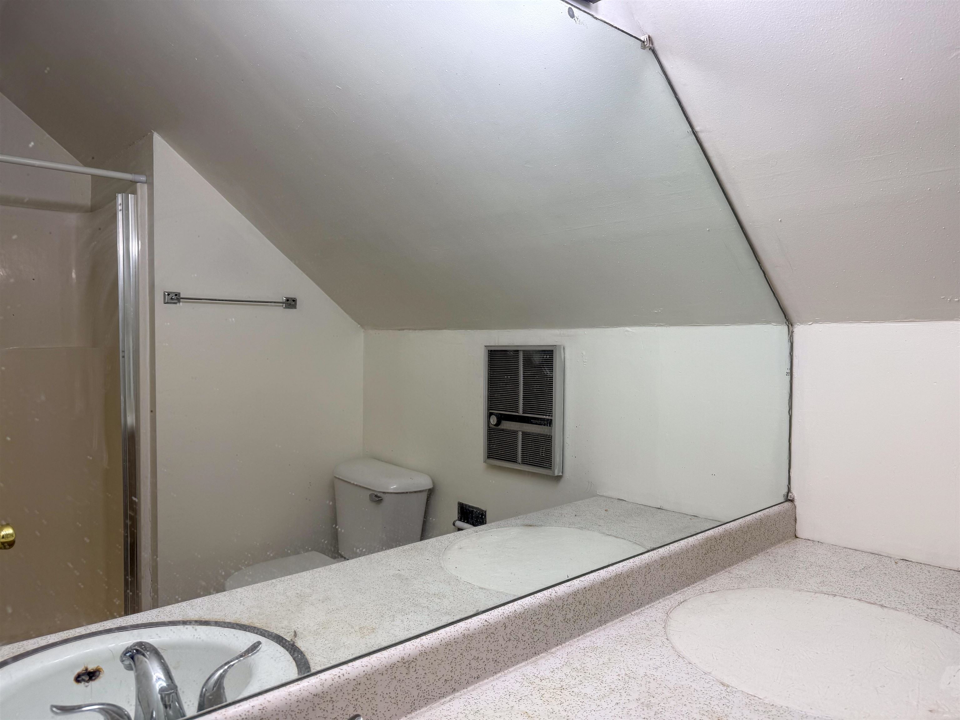 406 S Kinney Property Photo 15