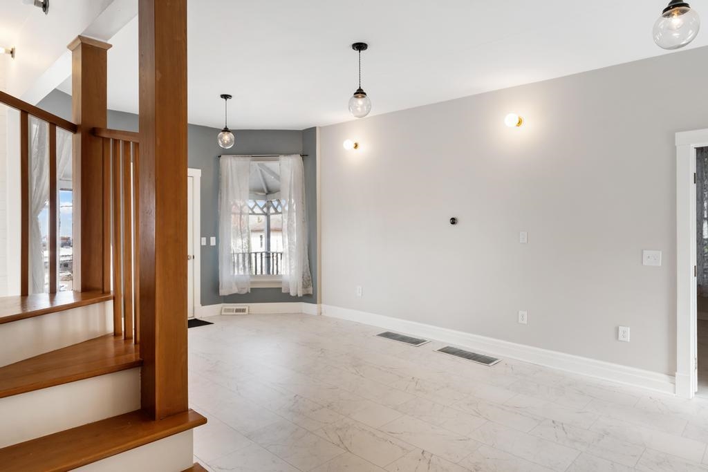 312 Grove Property Photo 15