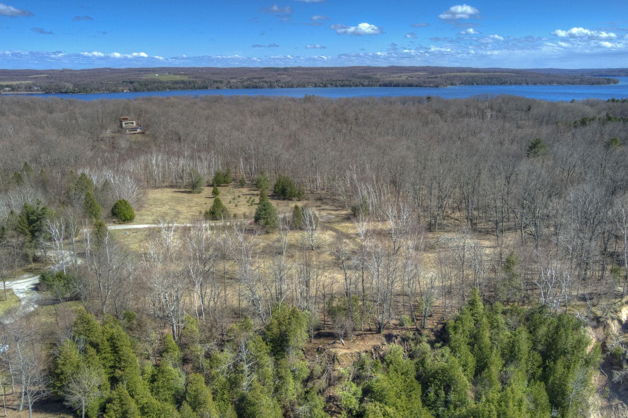 N Manitou Trail Property Photo 10