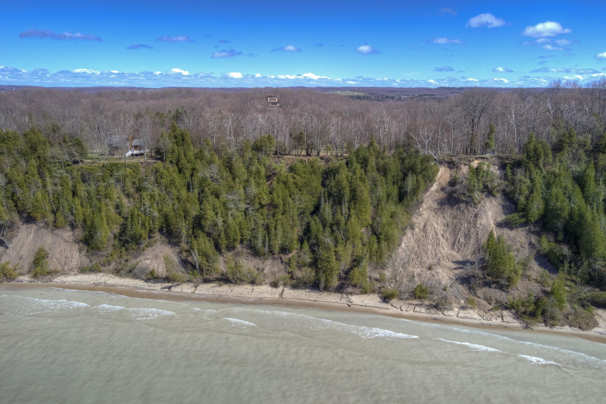 N Manitou Trail Property Photo 19