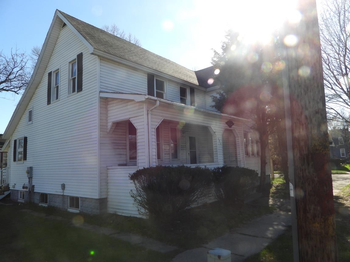 171 8th Street Property Photo 1