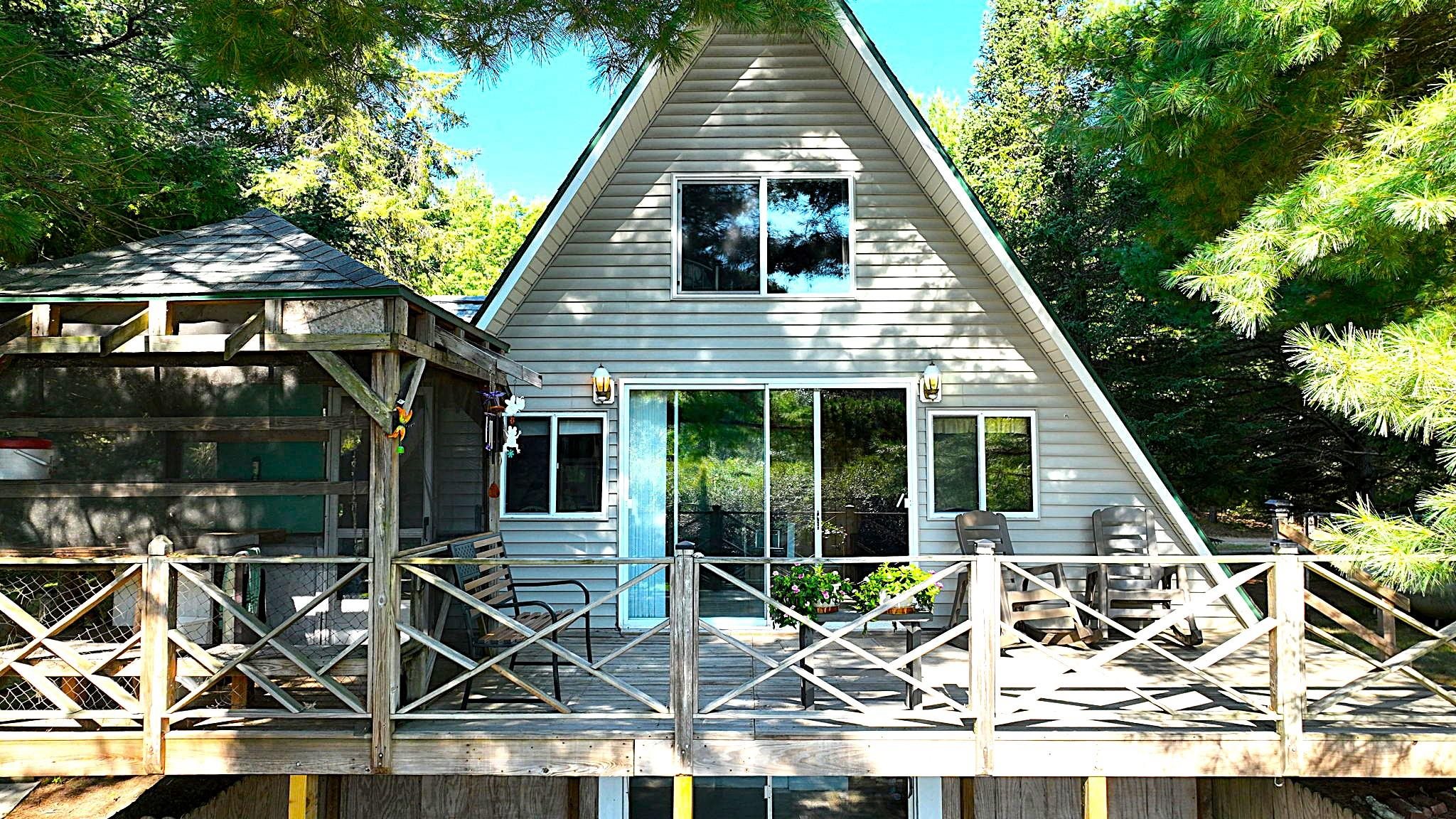 724 Lynn Drive Property Photo 3