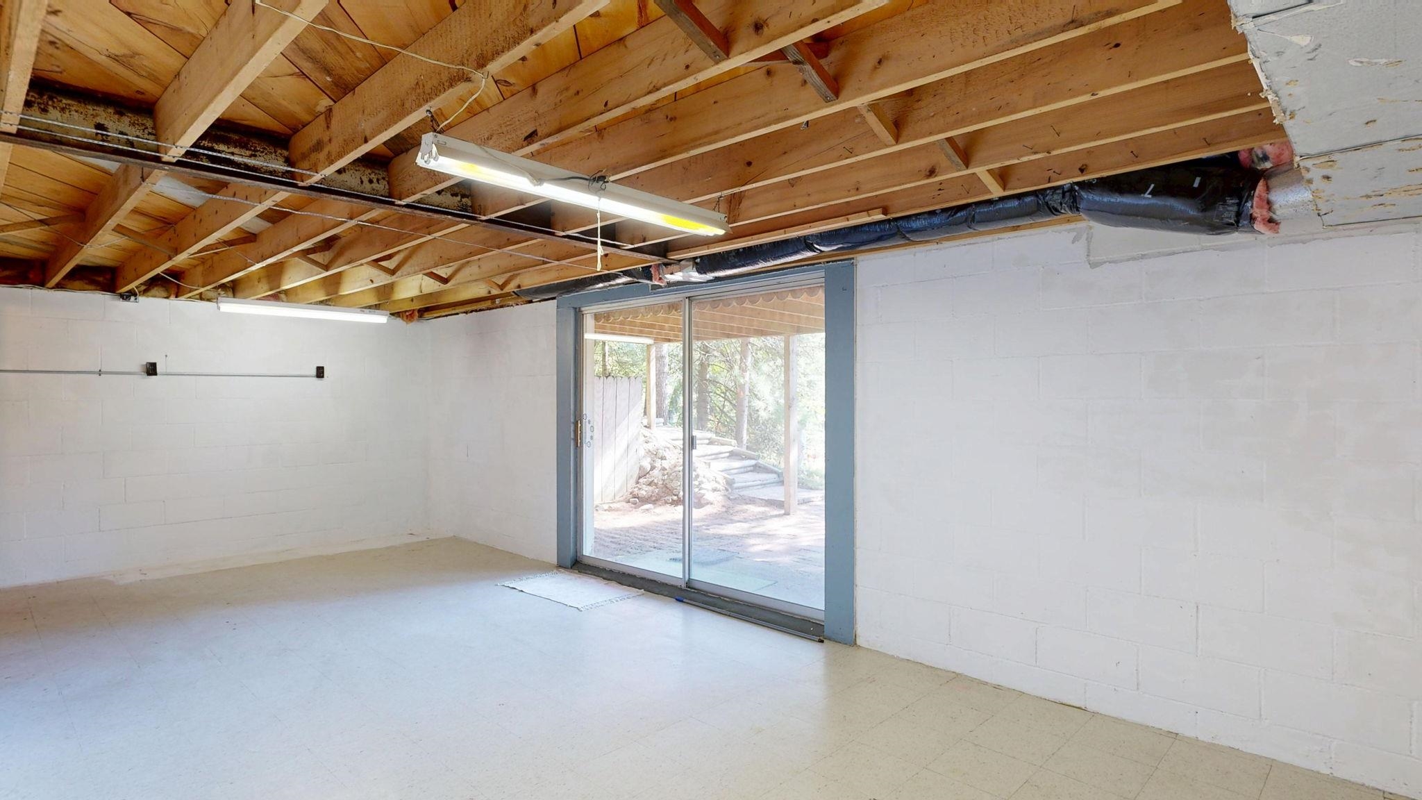 724 Lynn Drive Property Photo 32