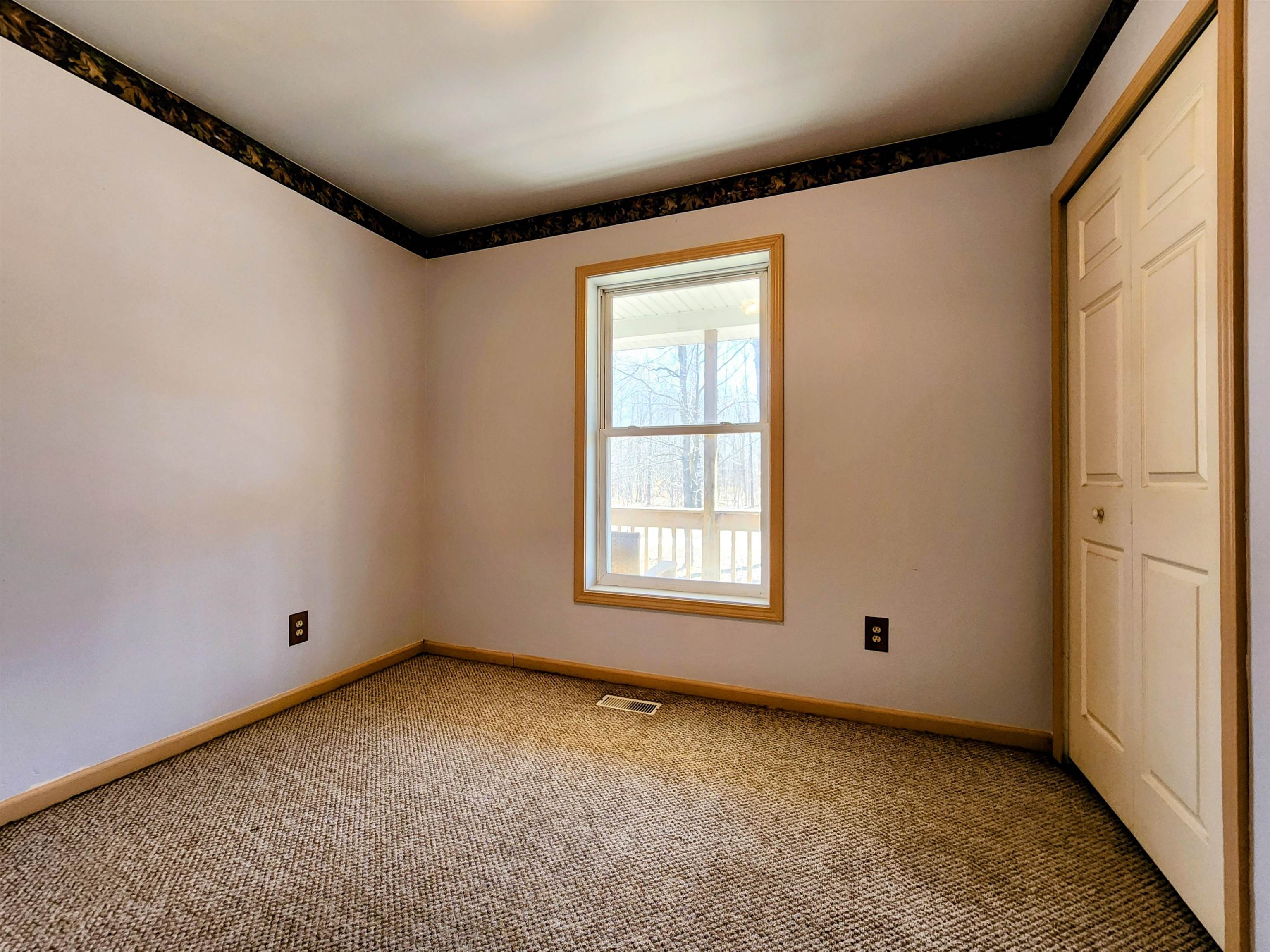 10097 Valley Park Drive Property Photo 13