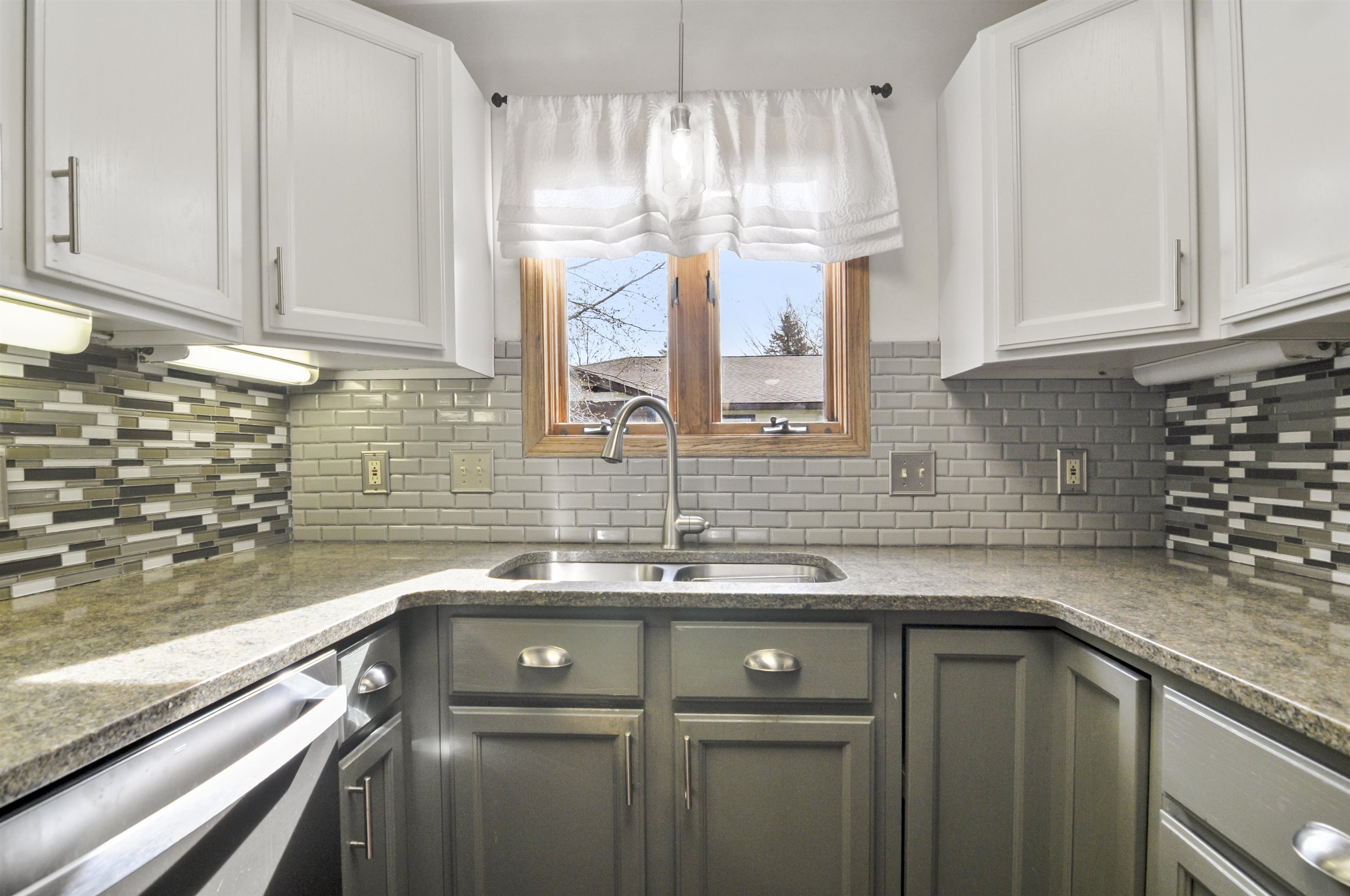 221 Wildwood Drive Property Photo 7