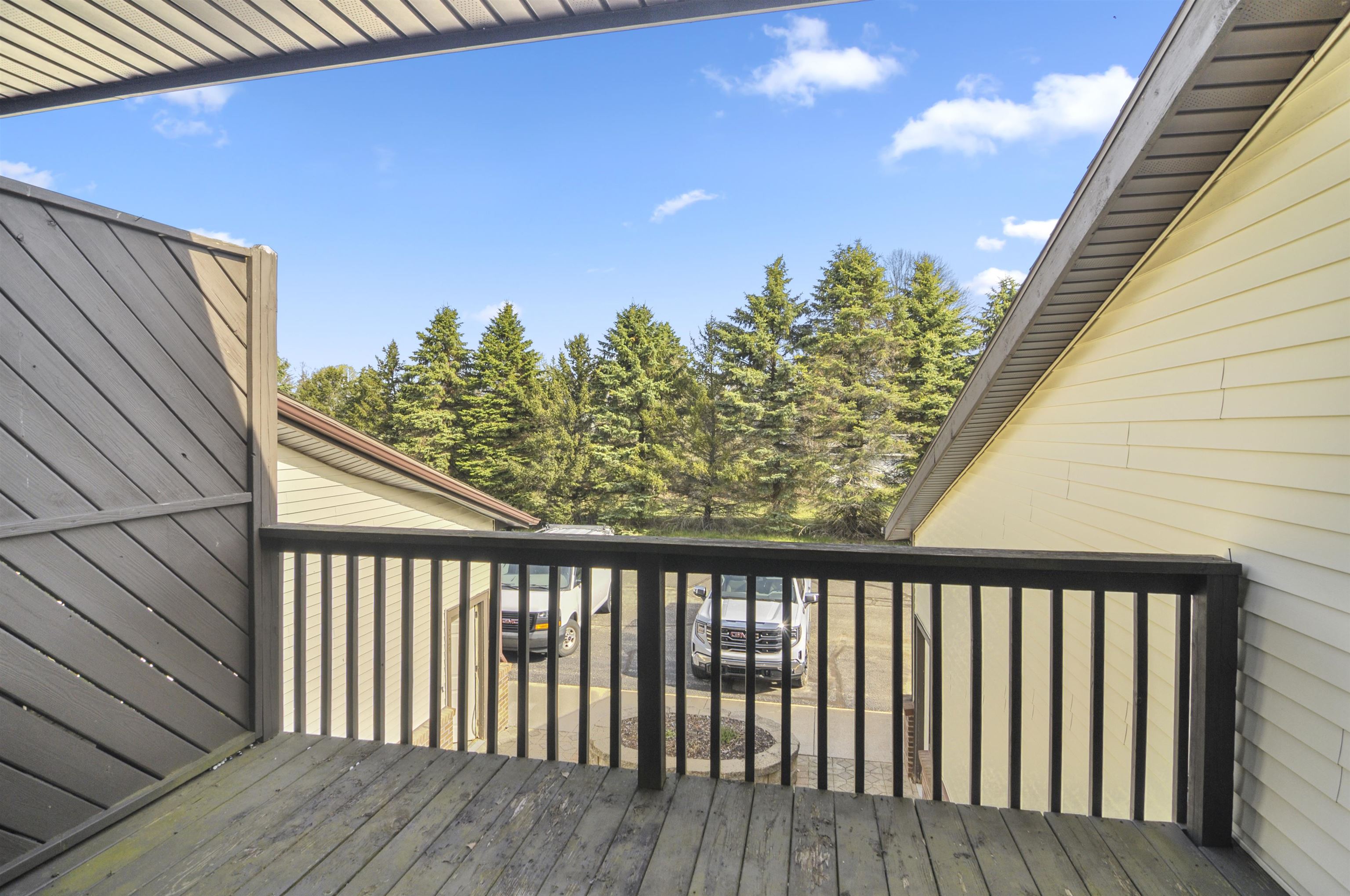 221 Wildwood Drive Property Photo 32