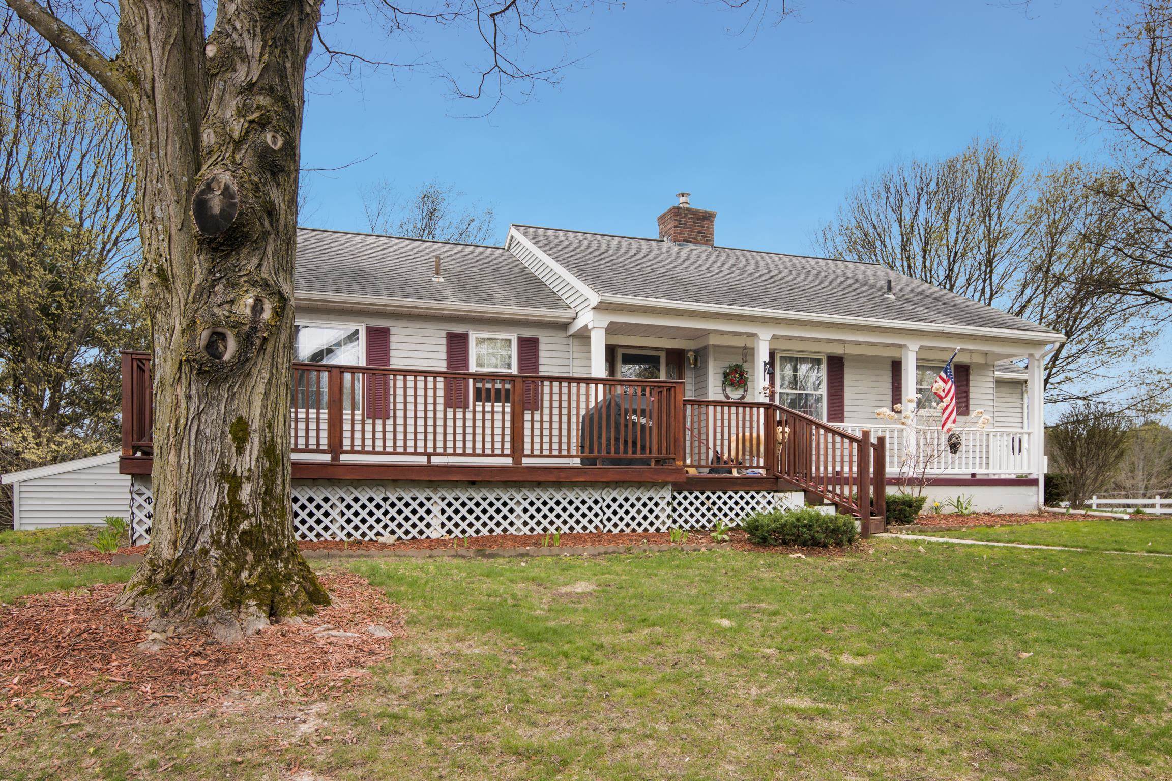 8124 Crisp Road Property Photo 10