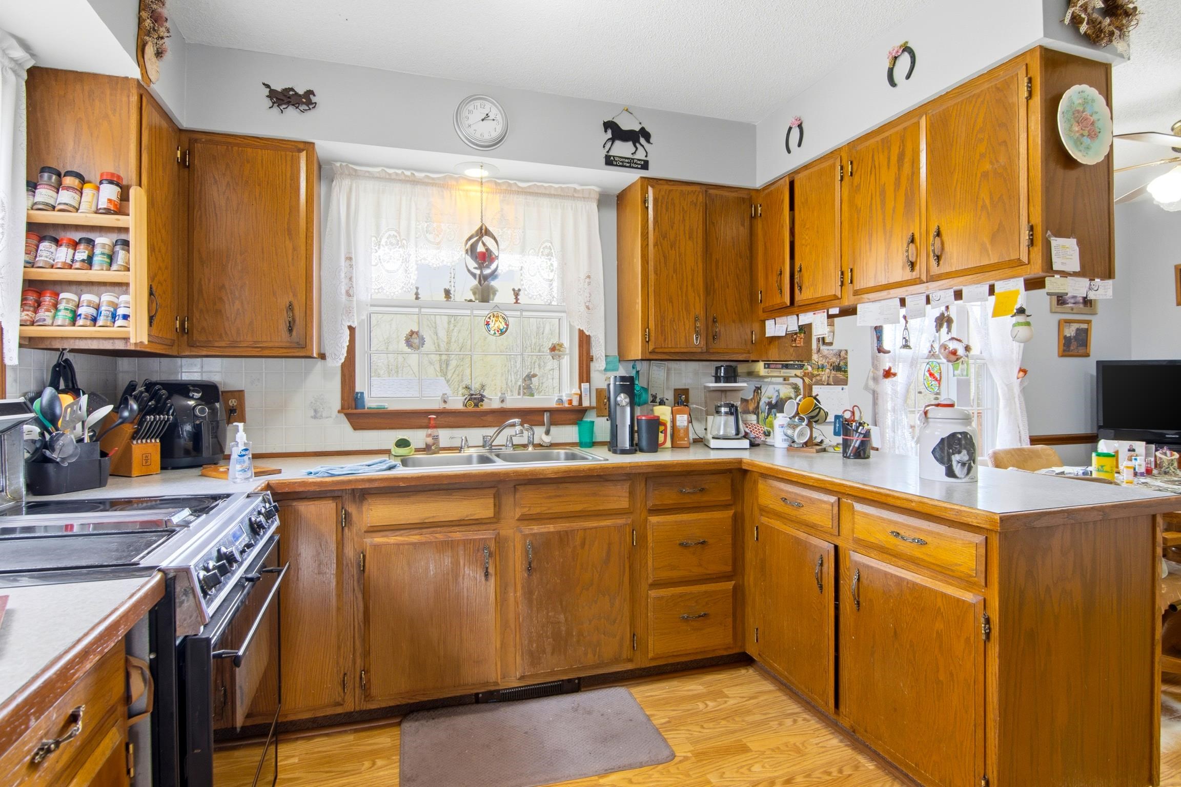 8124 Crisp Road Property Photo 22