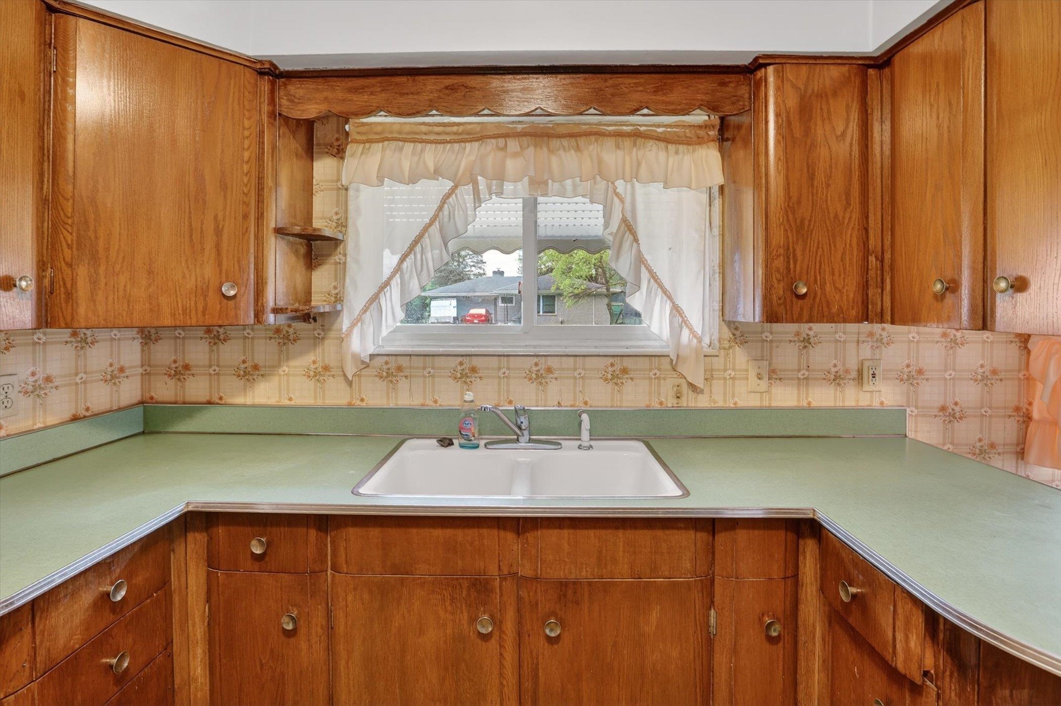 636 Rustic Drive Property Photo 14