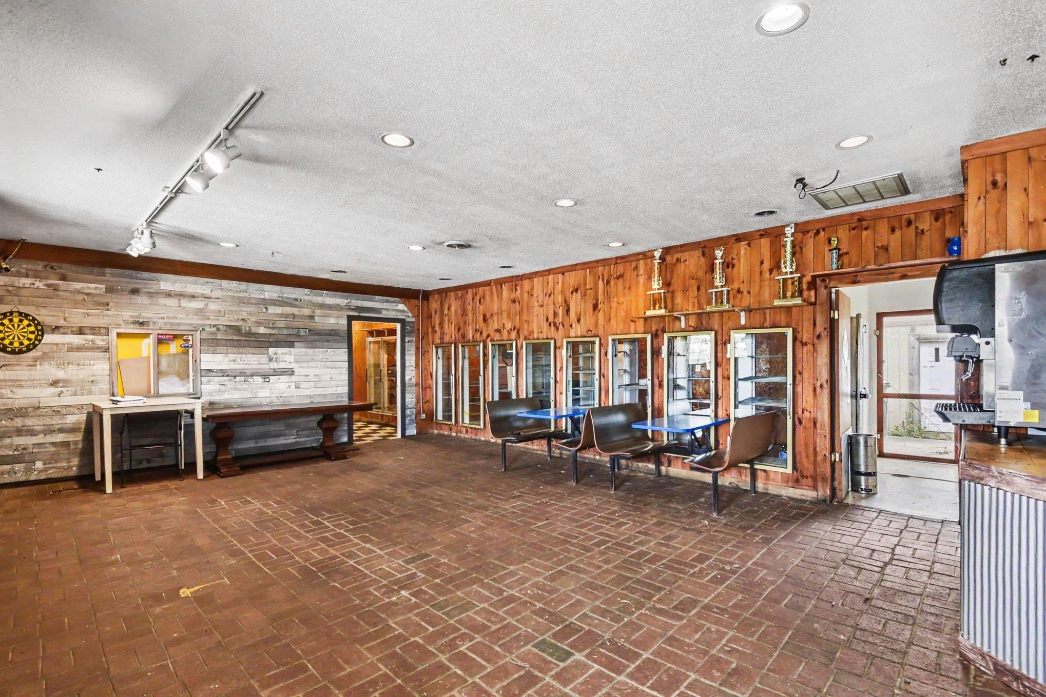 20 E Remus Road Property Photo 3