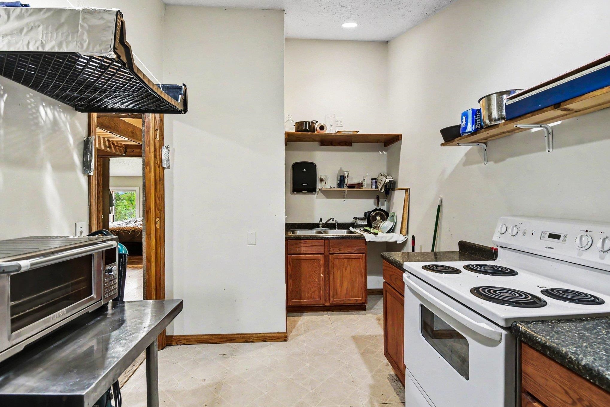 20 E Remus Road Property Photo 12