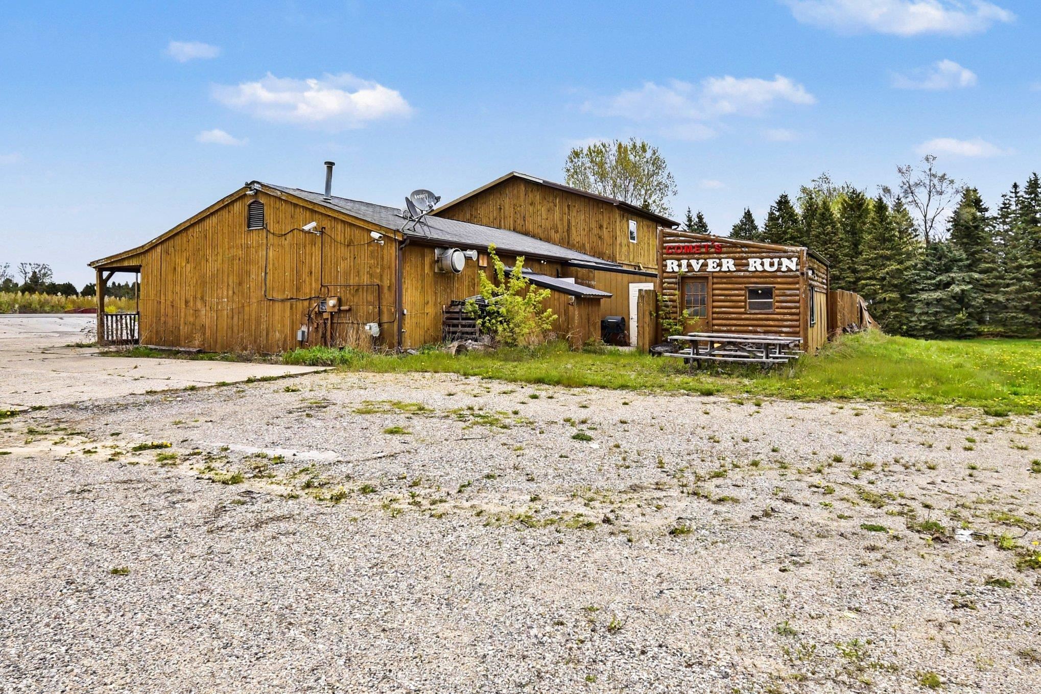 20 E Remus Road Property Photo 17