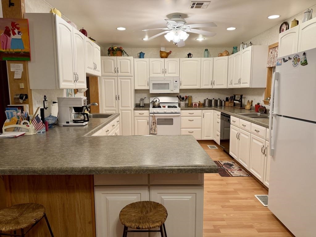 27646 White Cedar Drive Property Photo 8