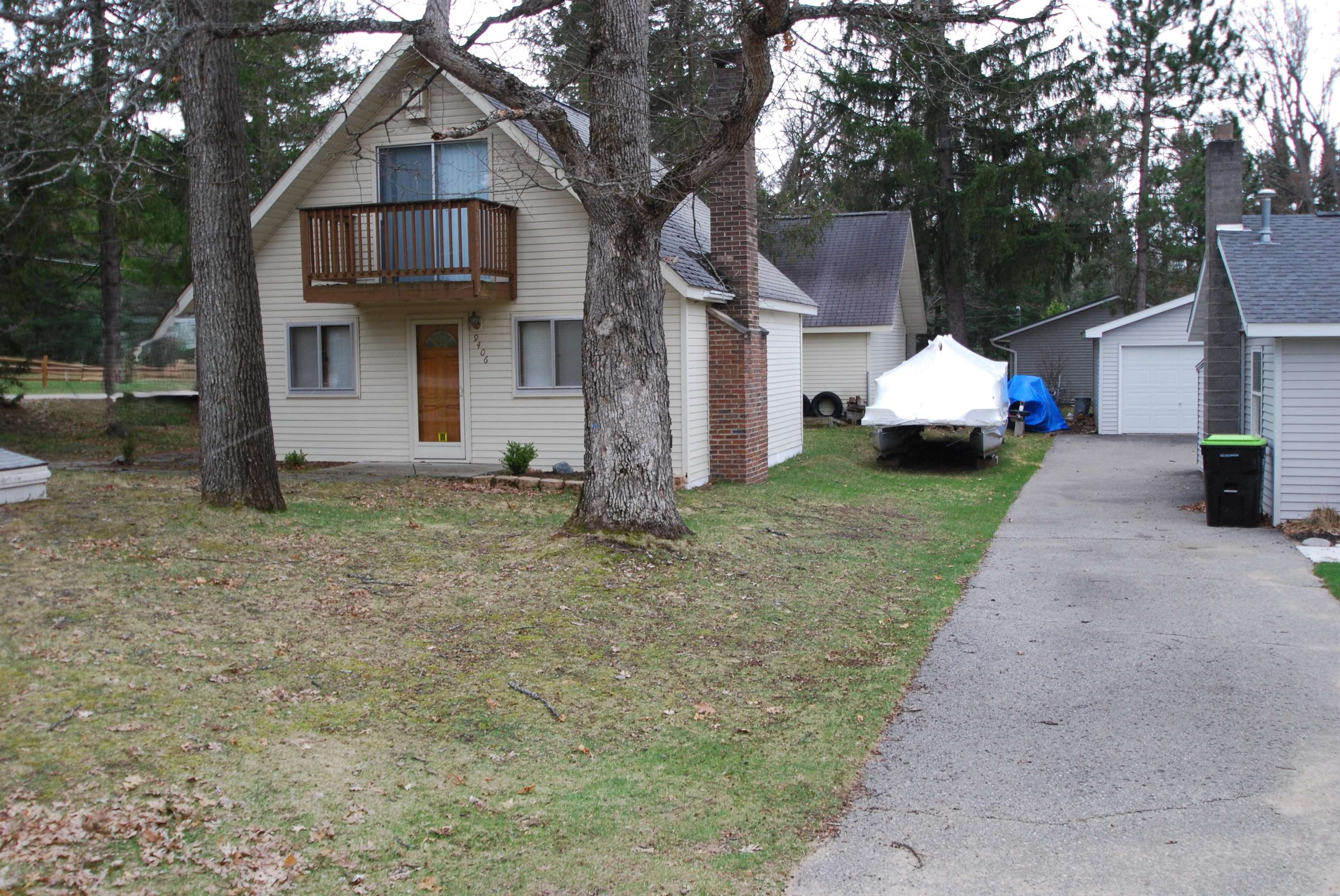 9406 Van Buren Street Property Photo 2