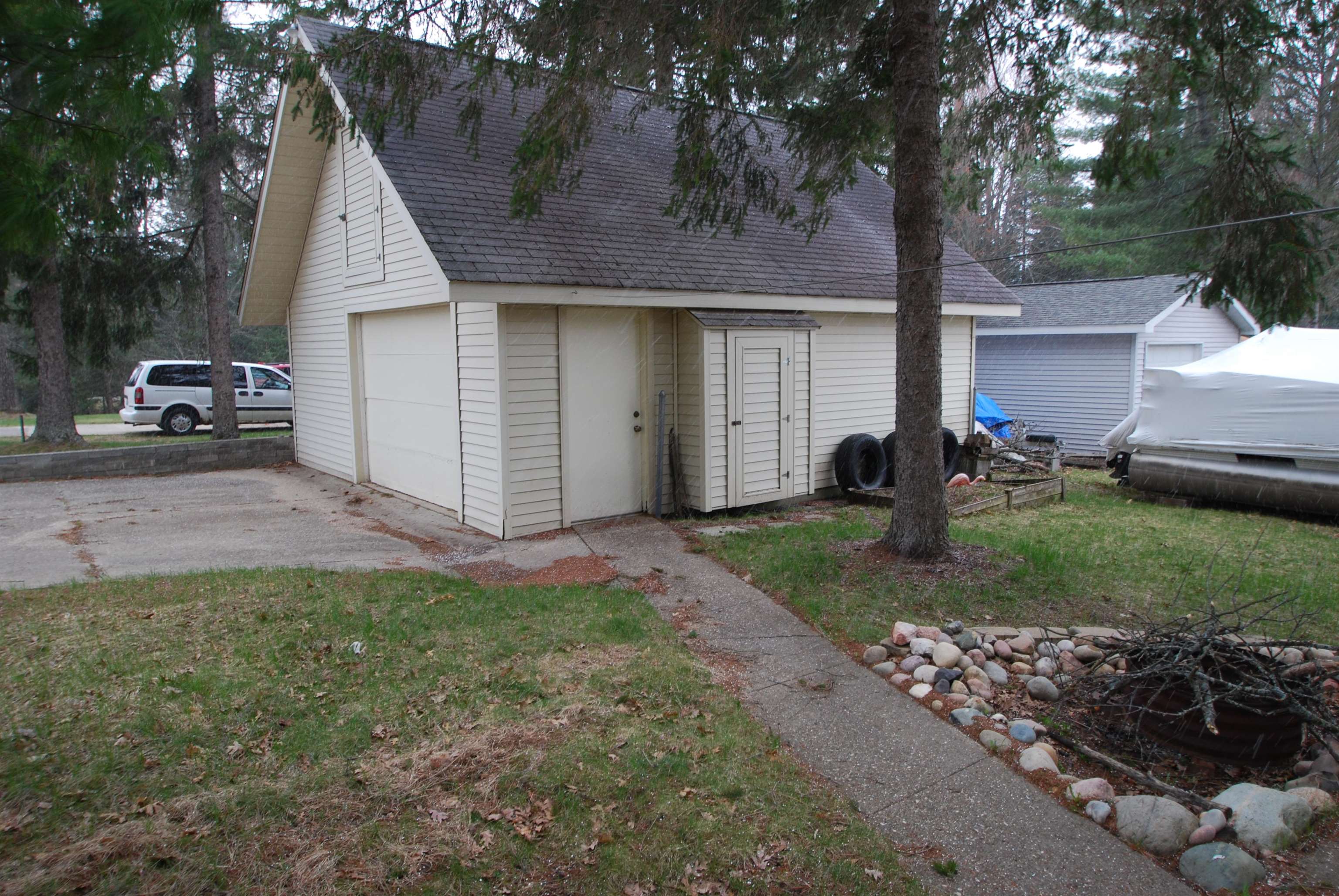 9406 Van Buren Street Property Photo 4