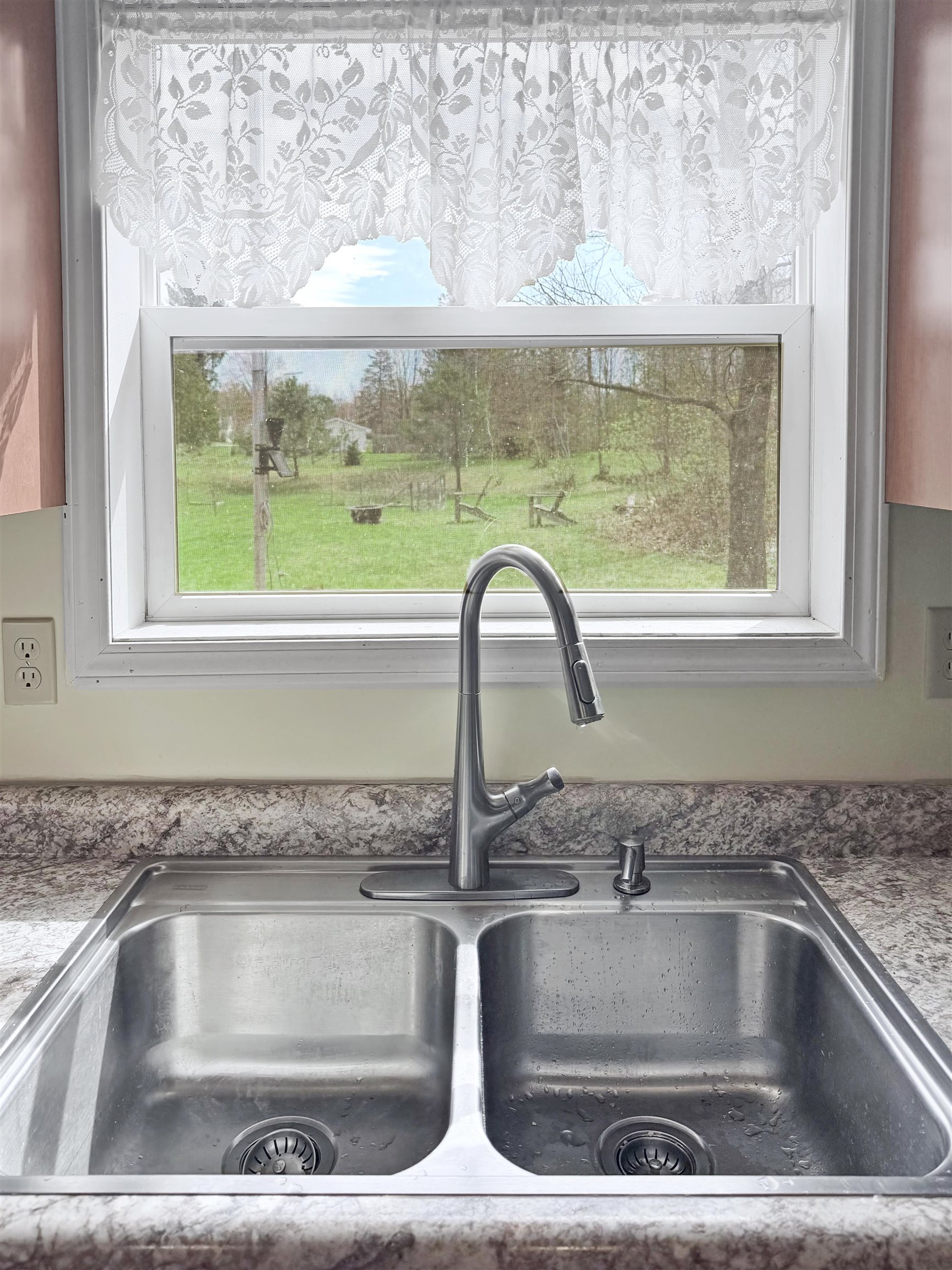 4411 N 11 Road Property Photo 8