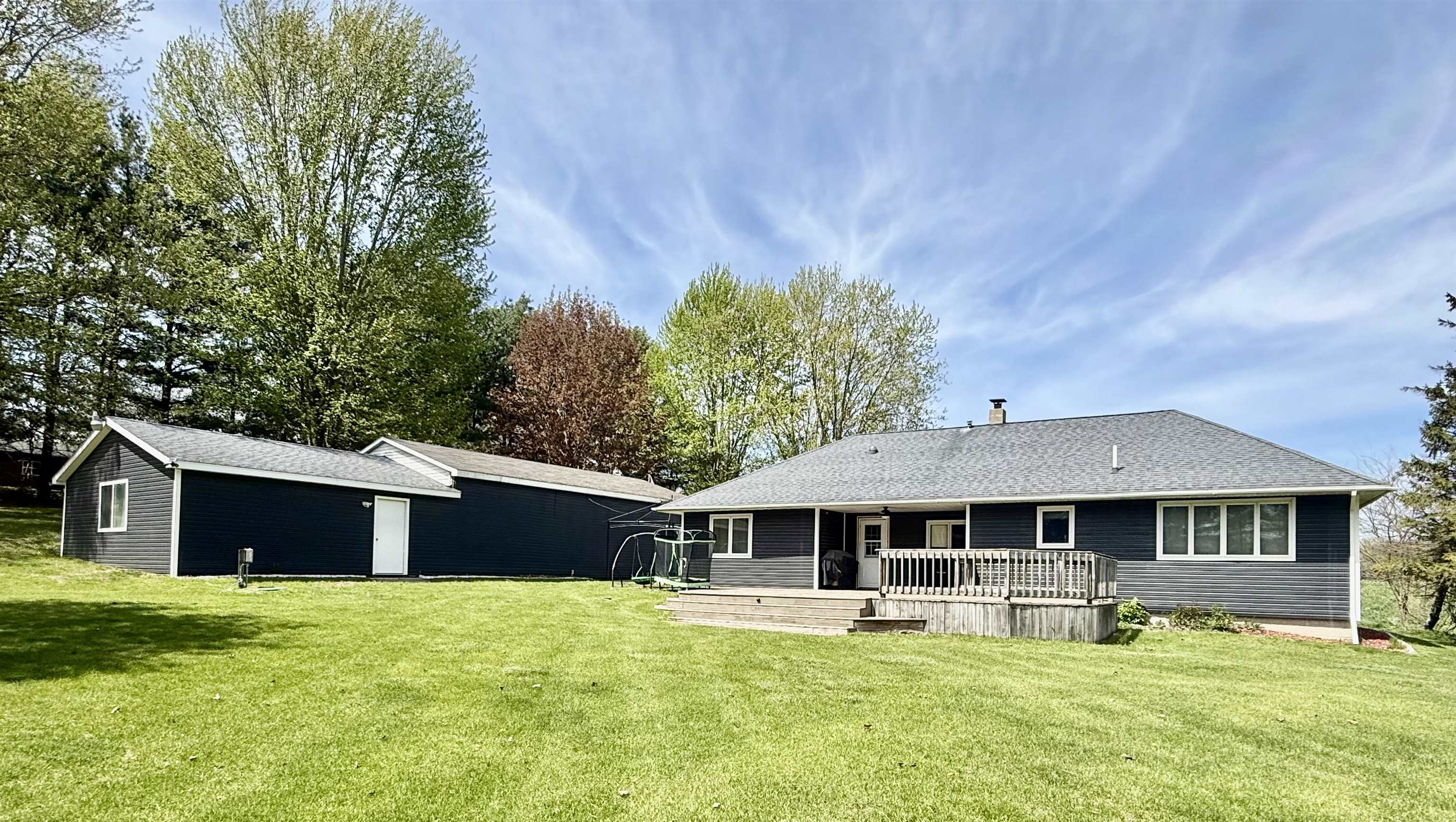 742 E Van Buren Road Property Photo 6