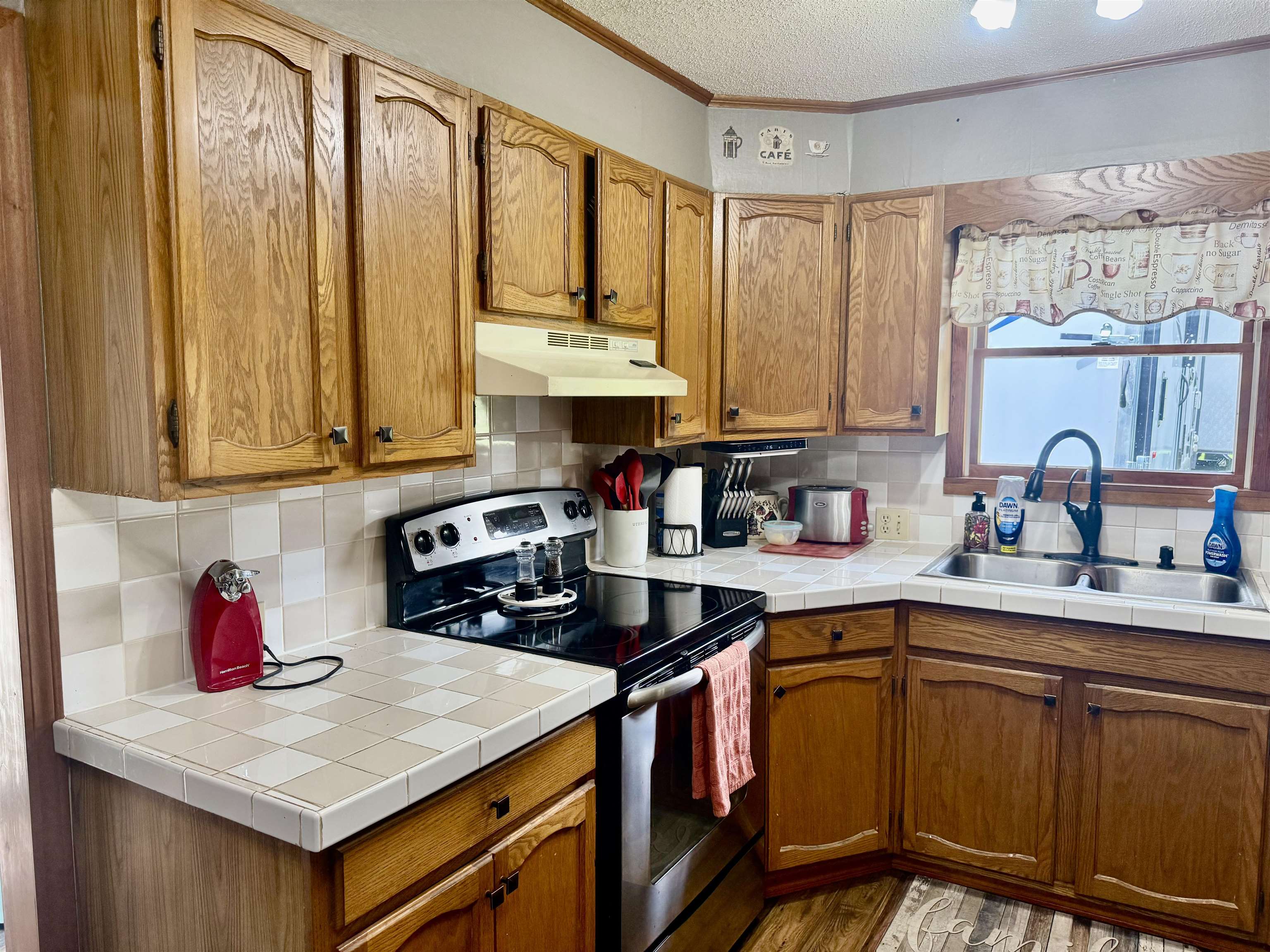 742 E Van Buren Road Property Photo 12