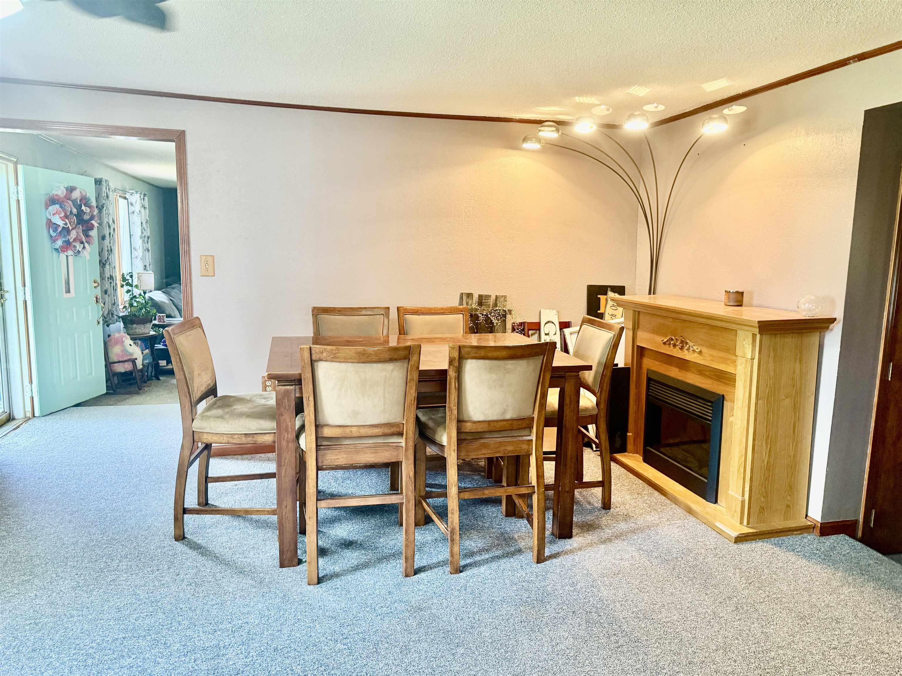 742 E Van Buren Road Property Photo 14