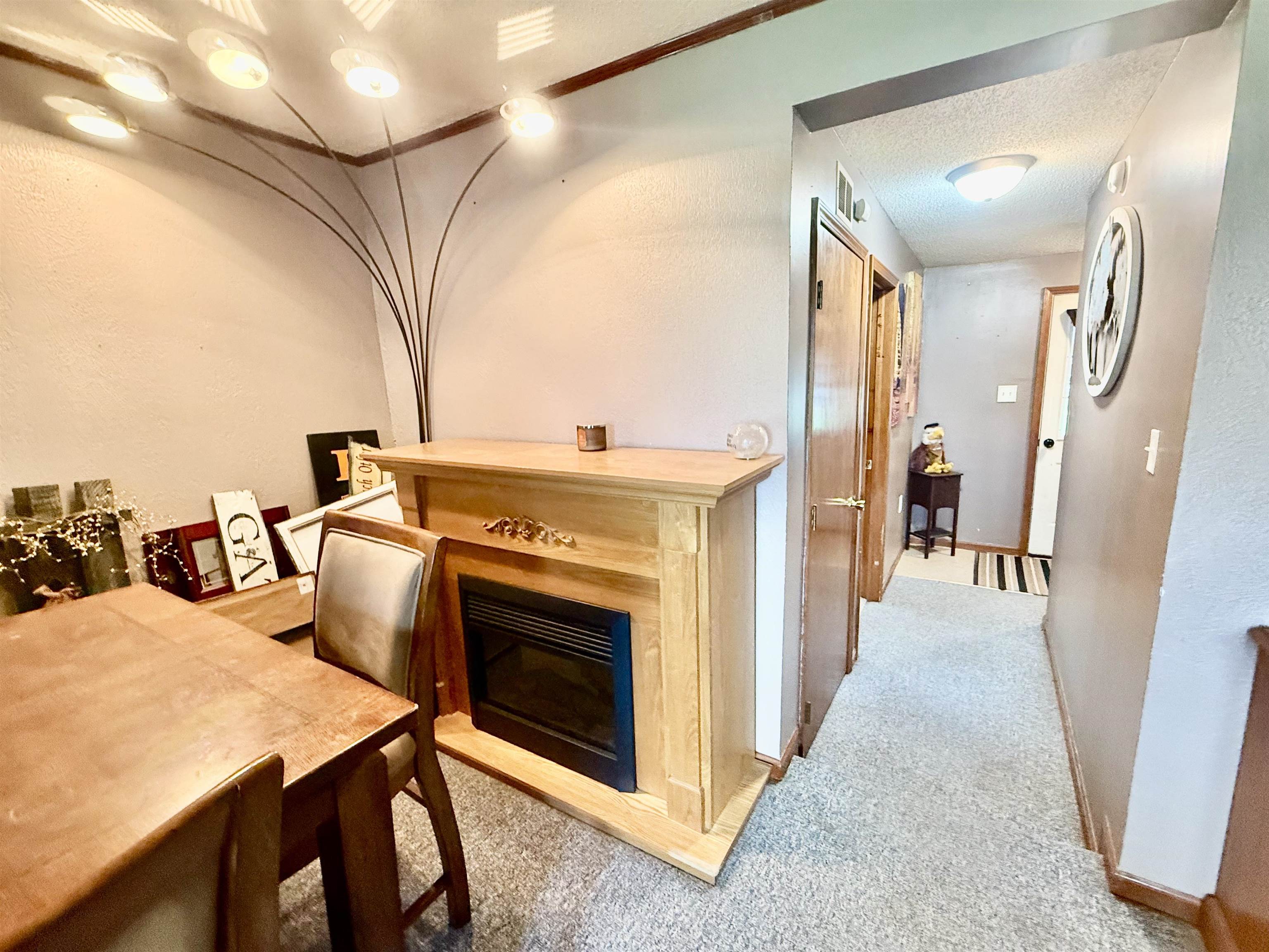 742 E Van Buren Road Property Photo 15