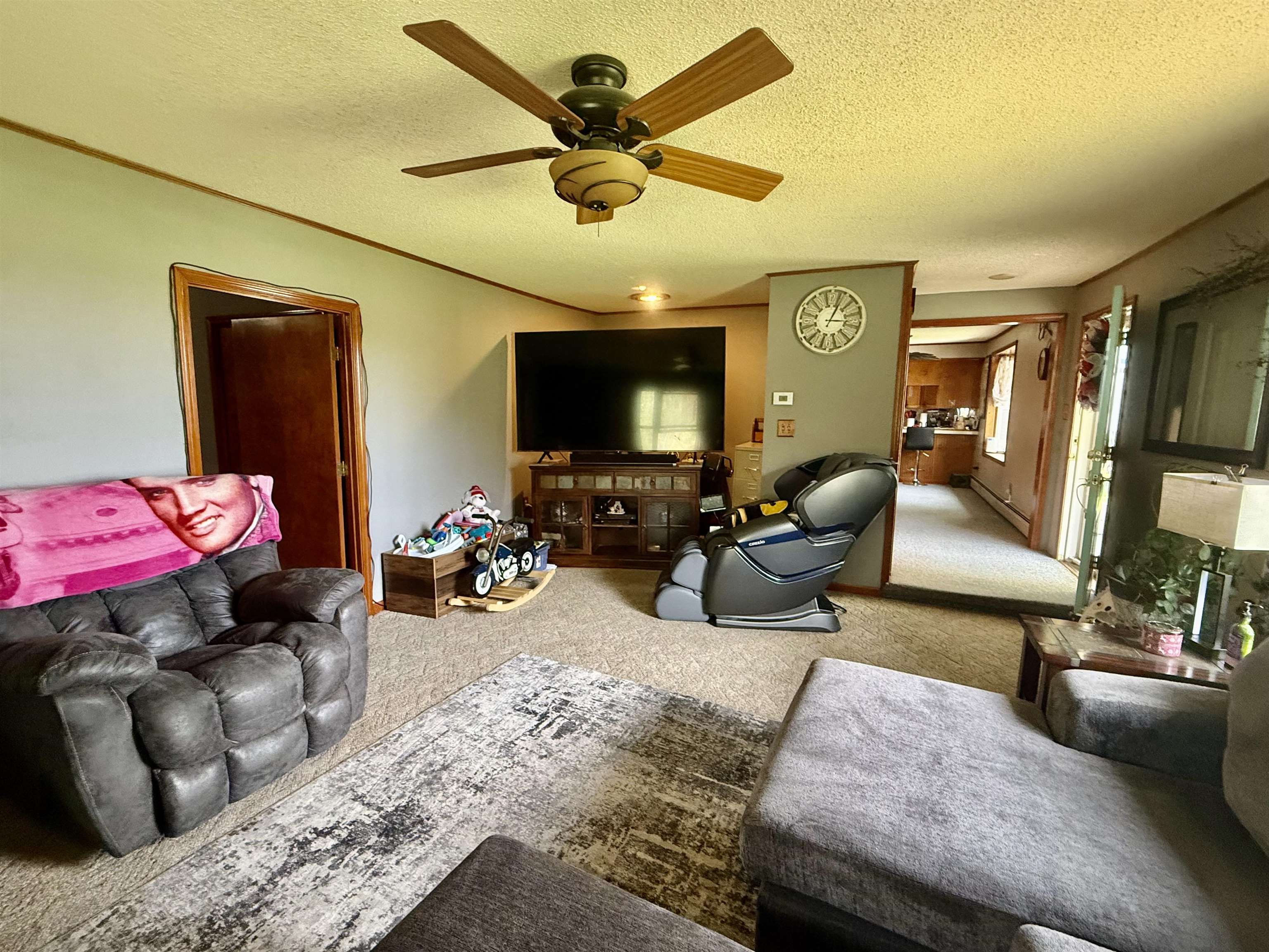 742 E Van Buren Road Property Photo 18