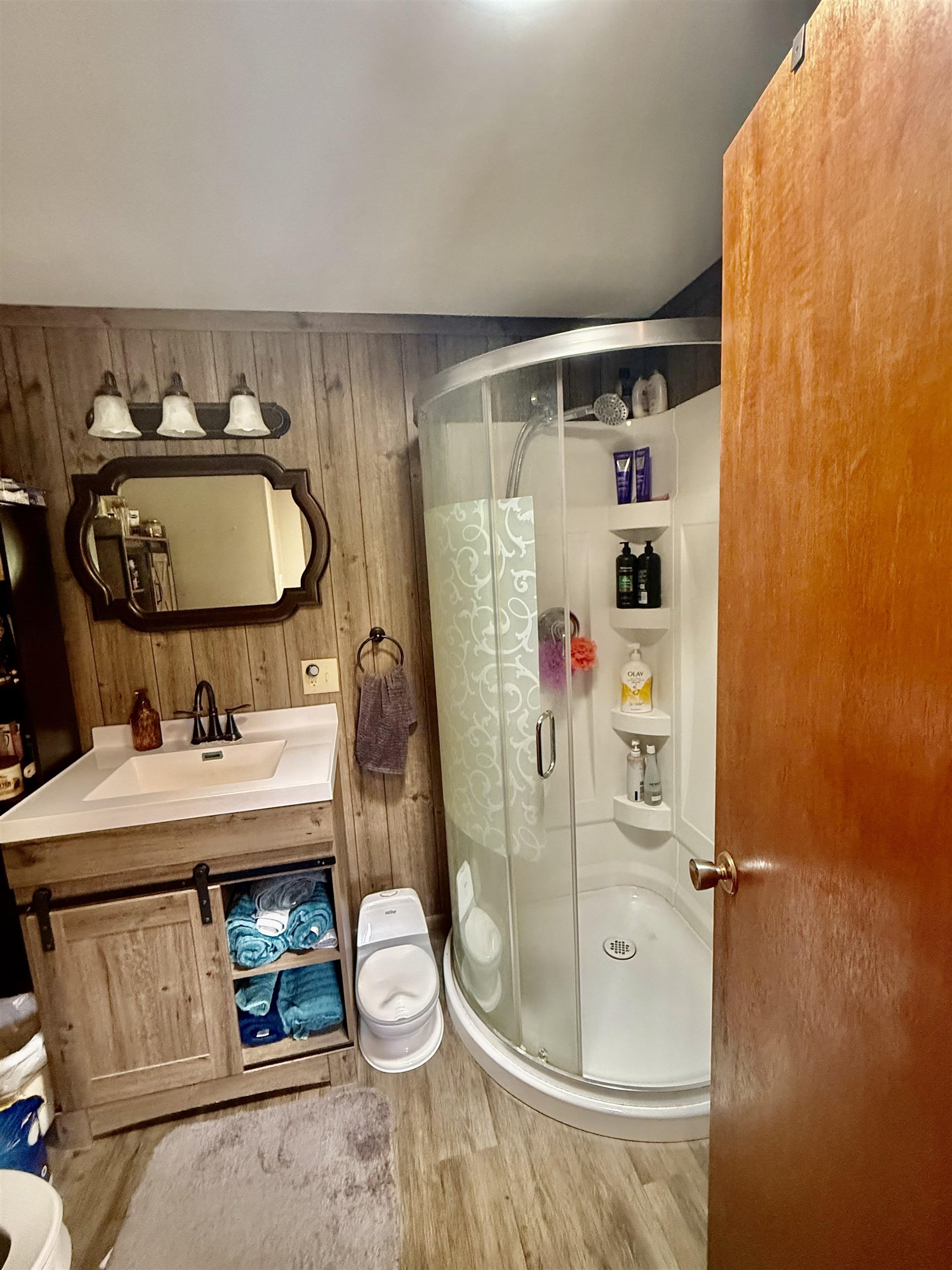 742 E Van Buren Road Property Photo 27