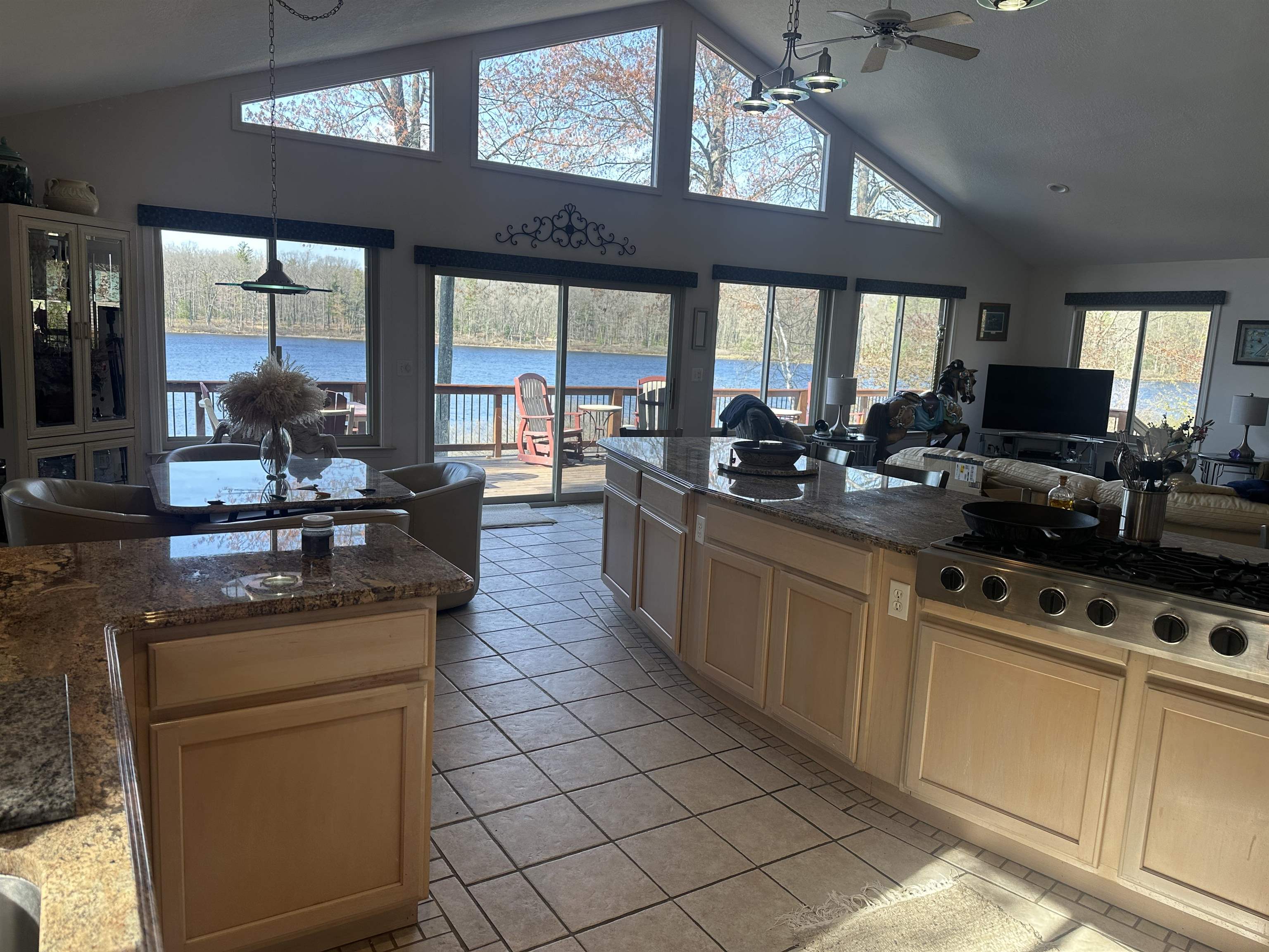 8307 Cortez Drive Property Photo 12