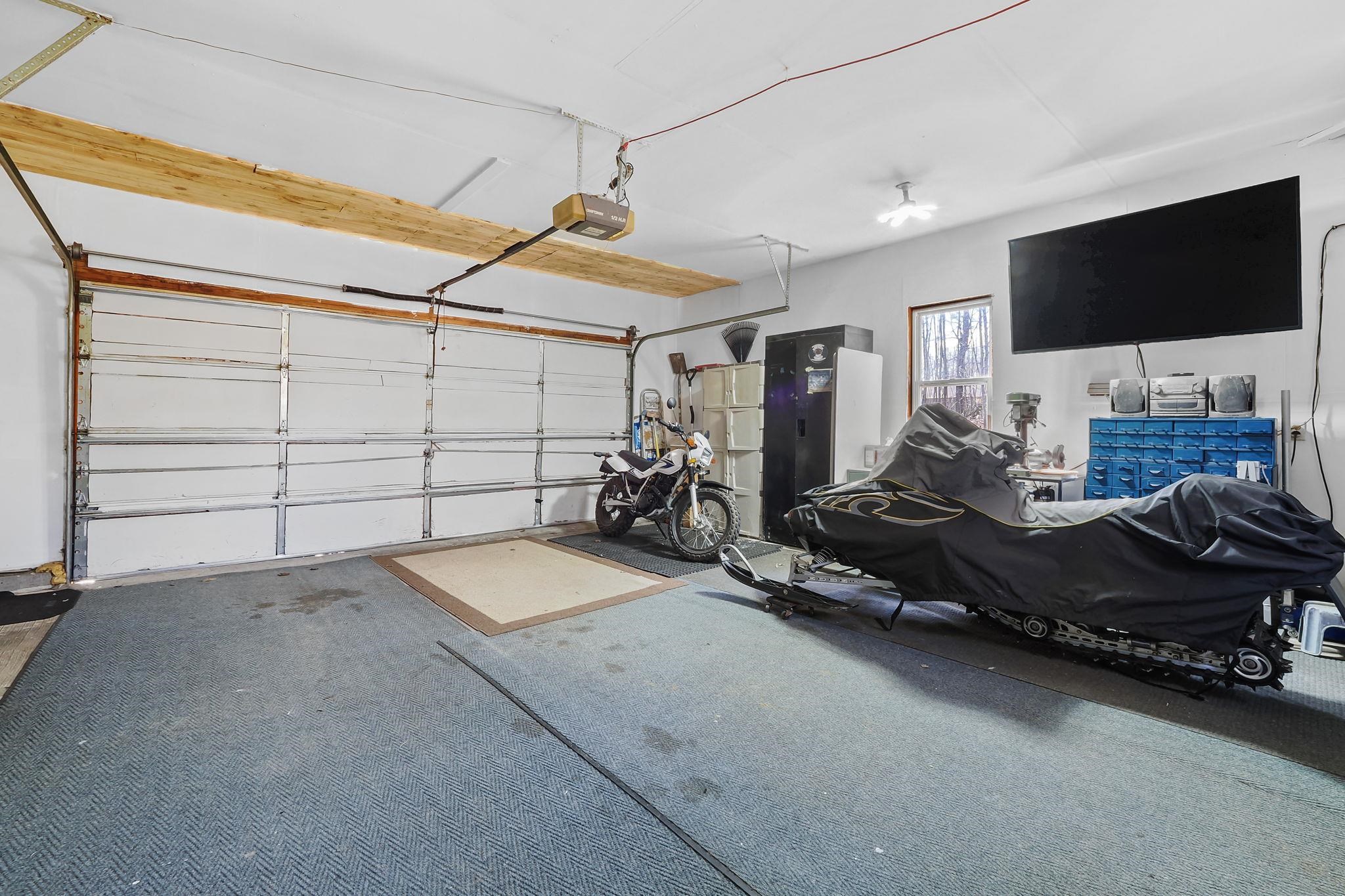 10518 Timberline Drive Property Photo 12