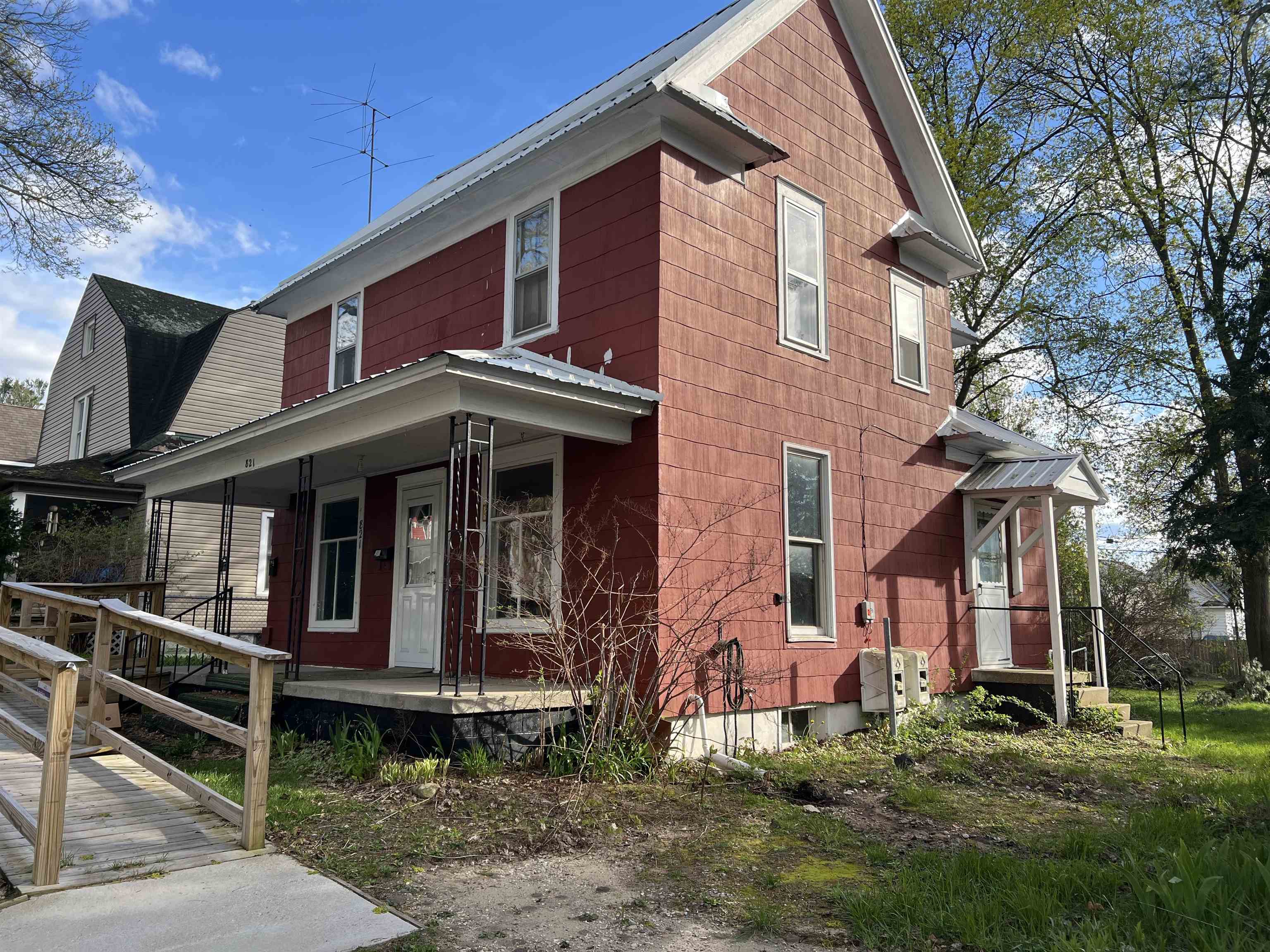 821 Cotey Property Photo 3